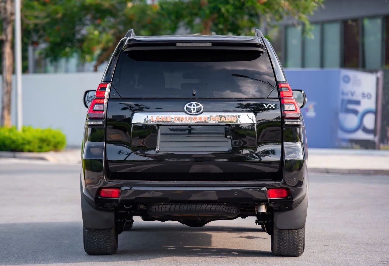Cần bán Toyota Prado VX năm 2019, màu đen, nhập khẩu