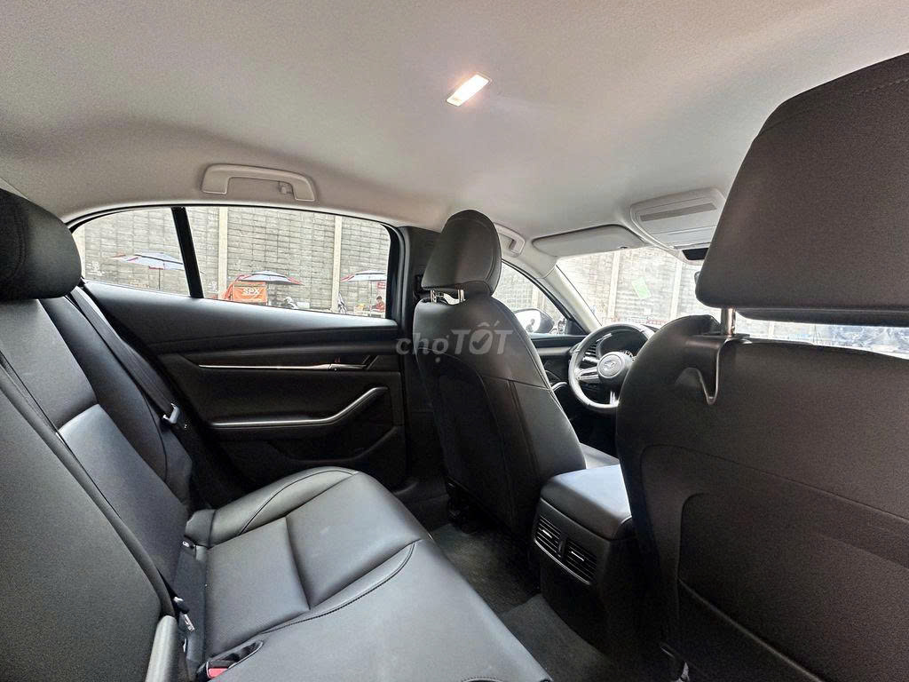 MAZDA 3 1.5L LUXURY 2026 – XE LƯỚT CHỈ 3.000 KM