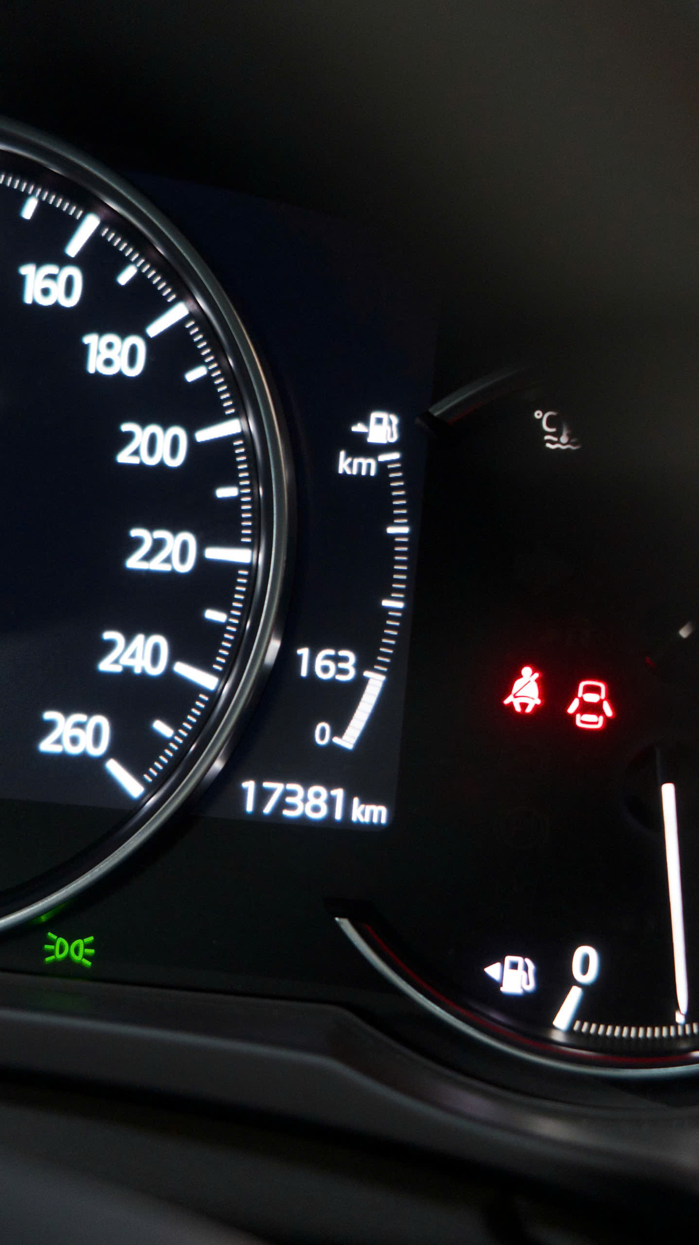 Cần bán xe Mazda Mazda CX 5 premium 2.0 AT năm sản xuất 2024, màu xanh lục giá cạnh tranh