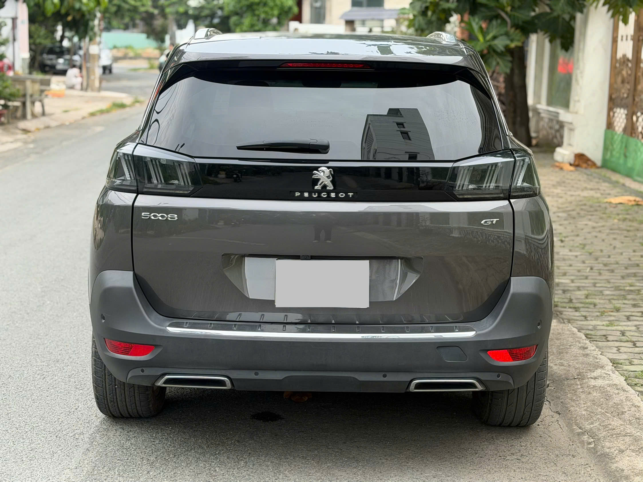 Bán xe Peugeot 5008 GT 1.6 AT sản xuất năm 2023, màu xám (ghi)