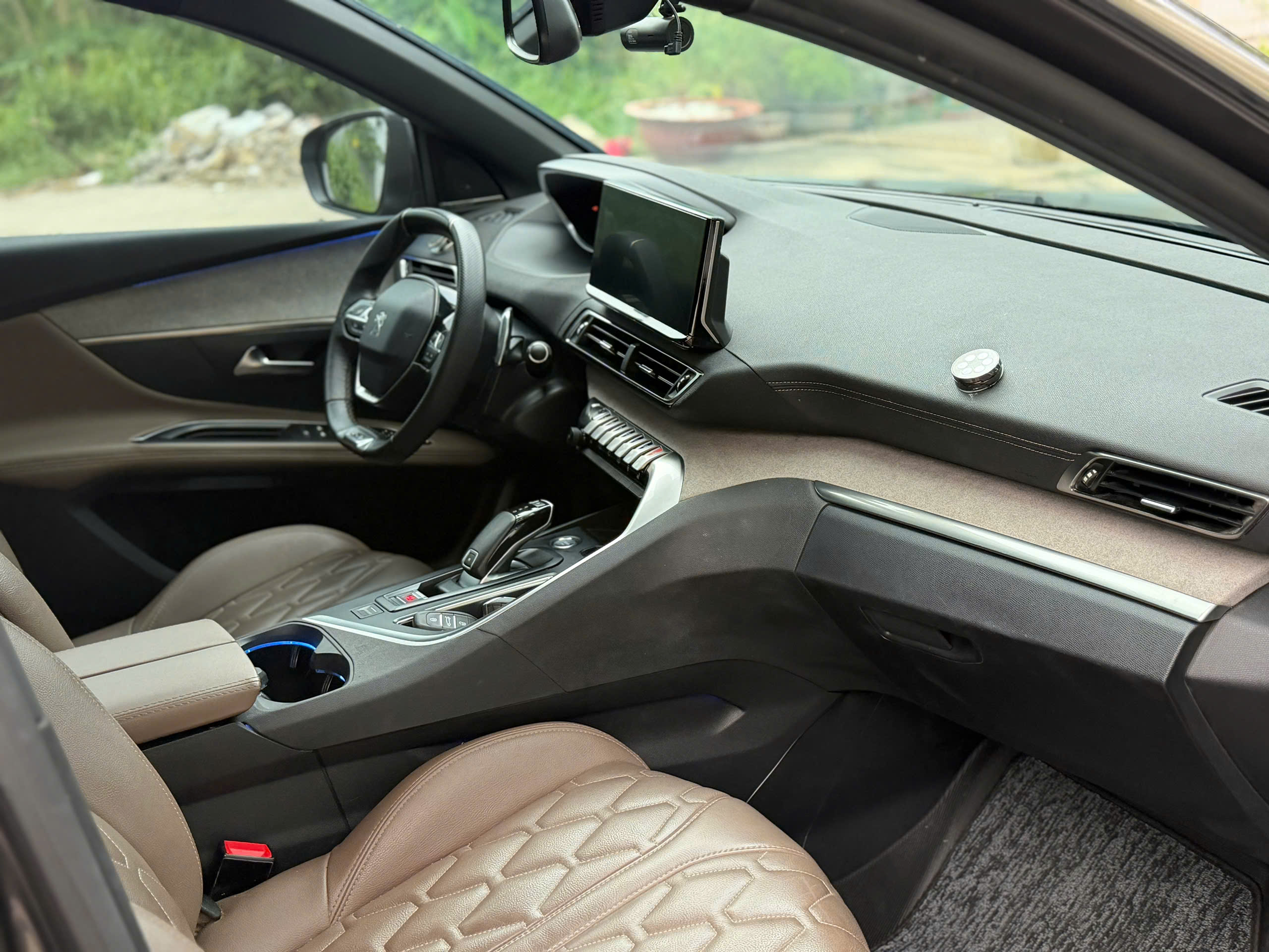 Bán xe Peugeot 5008 GT 1.6 AT sản xuất năm 2023, màu xám (ghi)