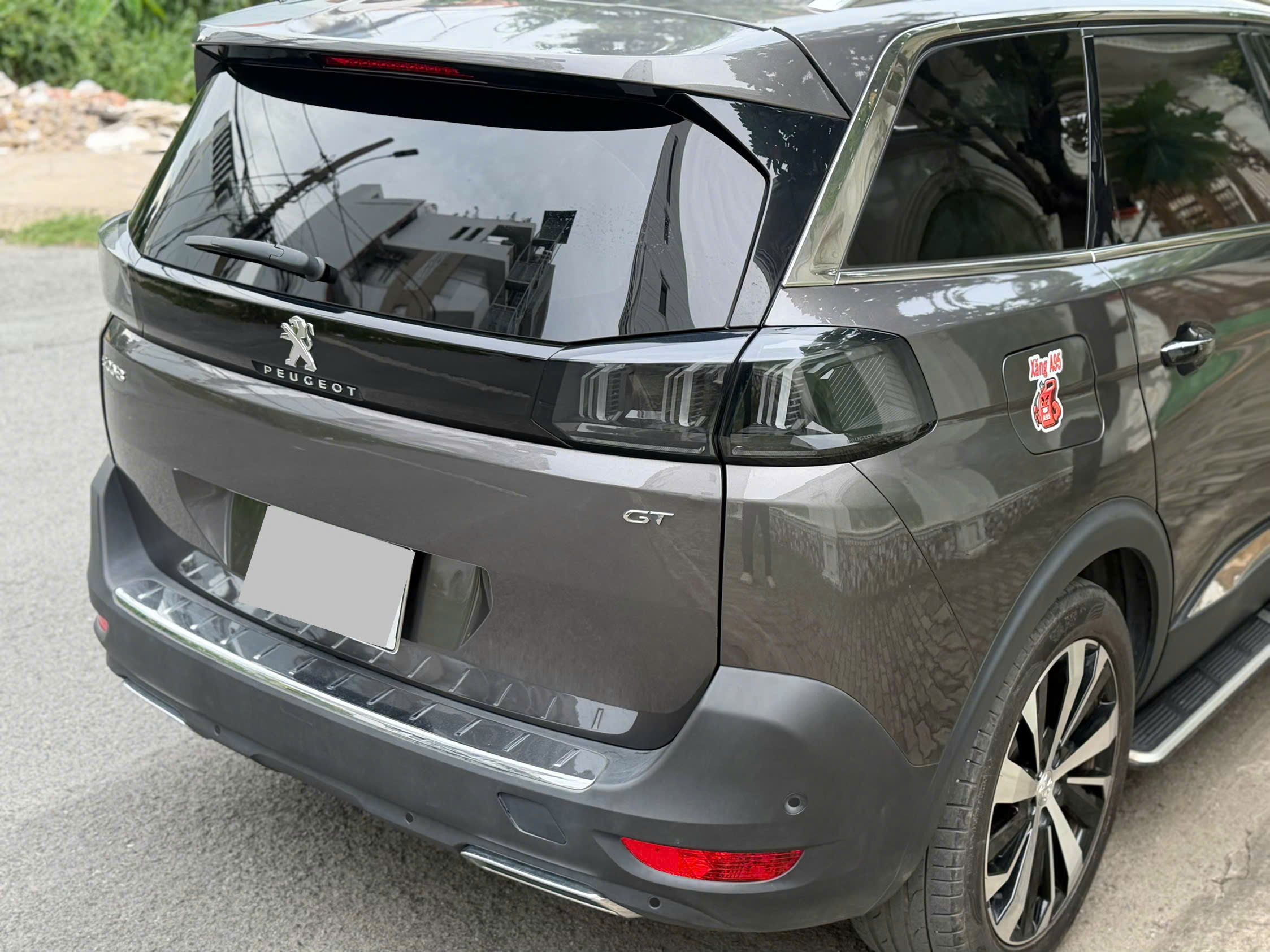 Bán xe Peugeot 5008 GT 1.6 AT sản xuất năm 2023, màu xám (ghi)