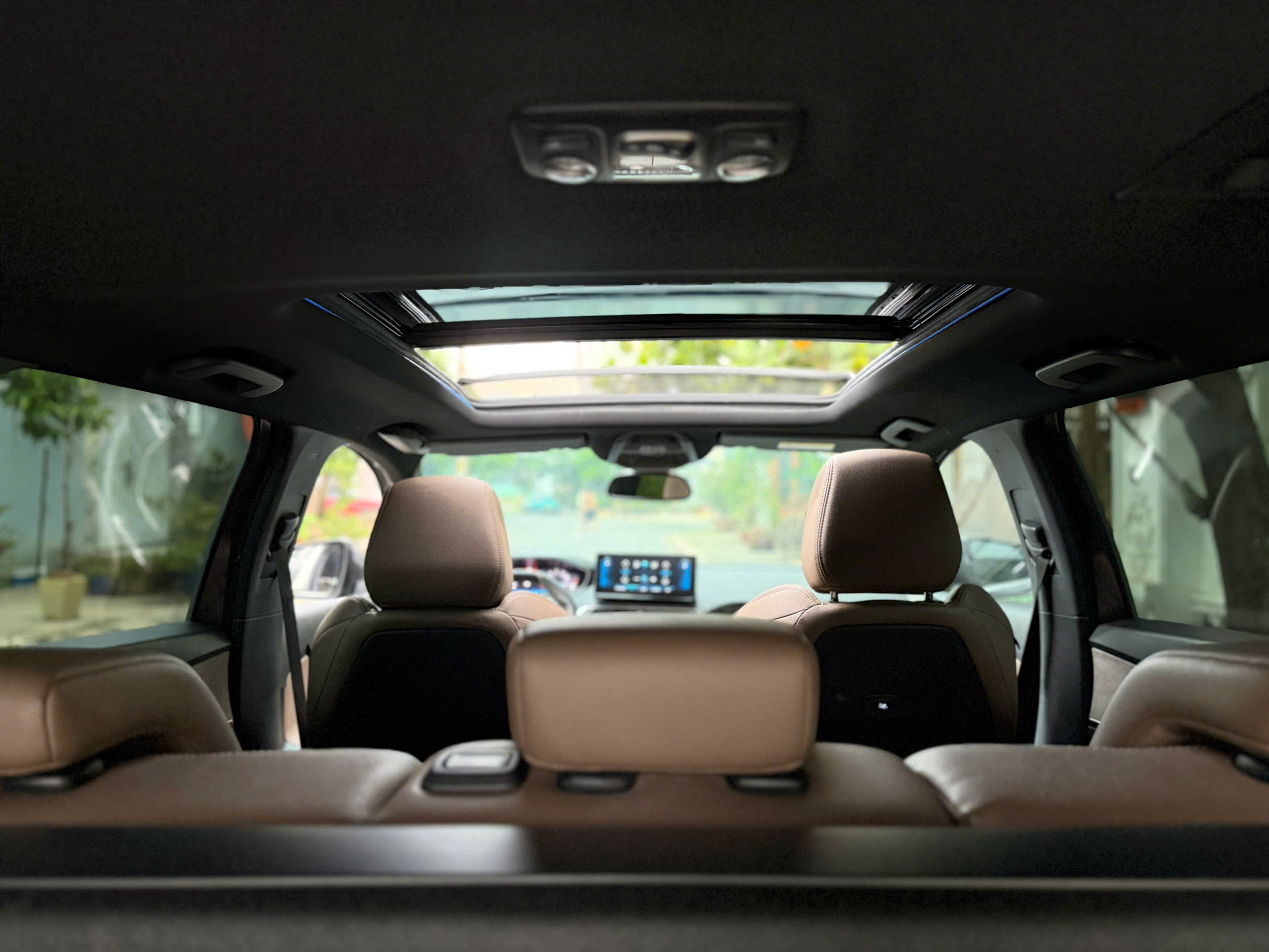 Bán xe Peugeot 5008 GT 1.6 AT sản xuất năm 2023, màu xám (ghi)
