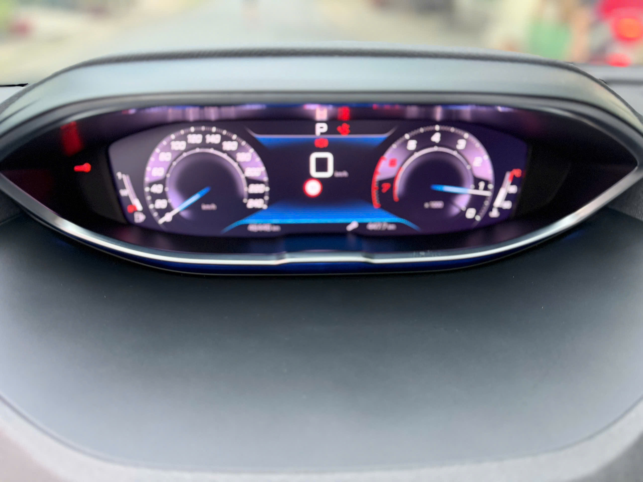 Bán xe Peugeot 5008 GT 1.6 AT sản xuất năm 2023, màu xám (ghi)