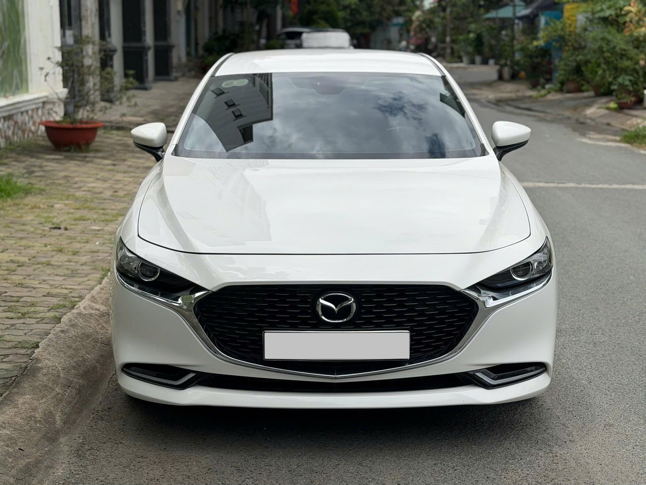 Cần bán Mazda Mazda 3 1.5L Luxury sản xuất 2023, màu trắng