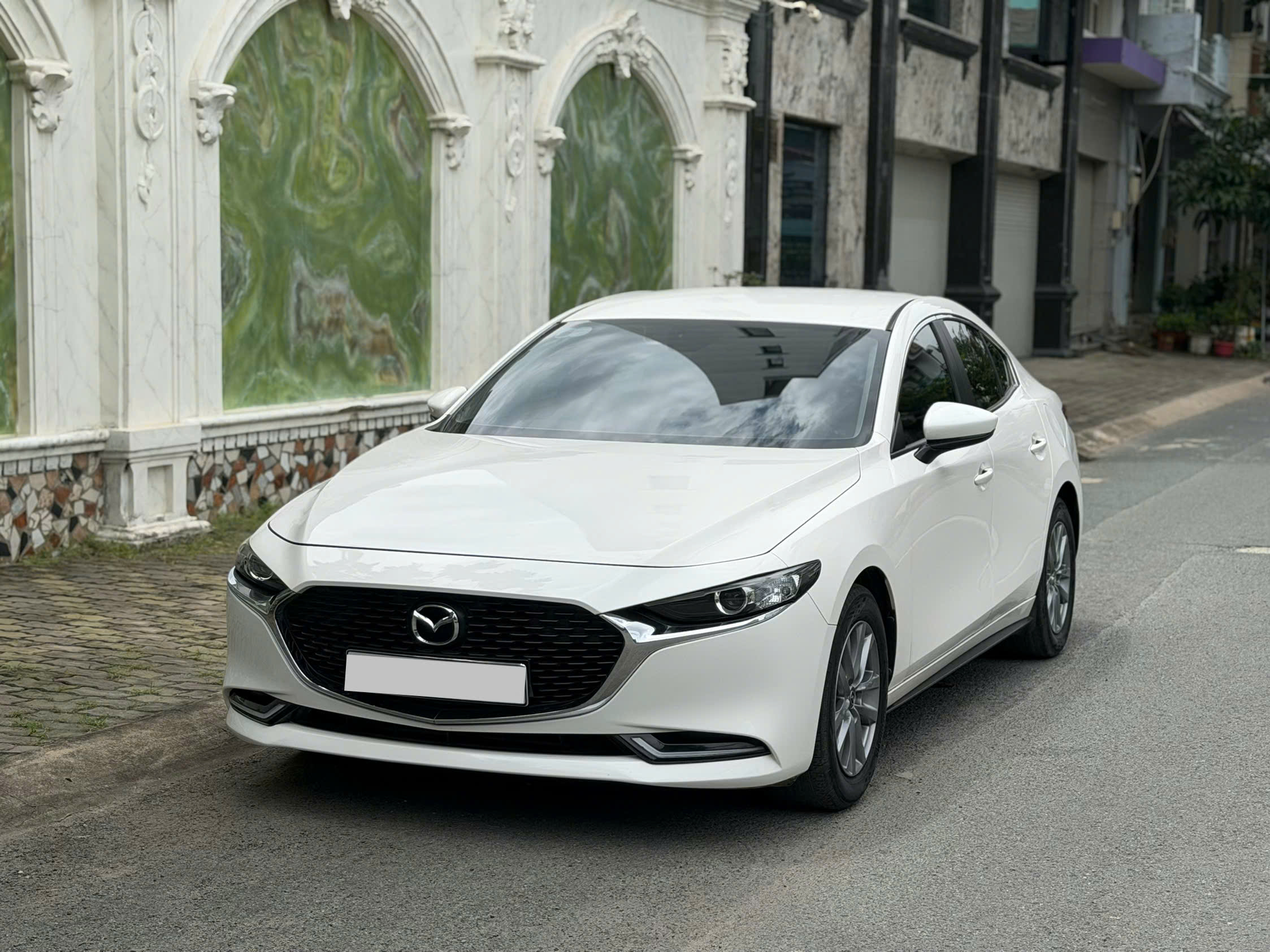 Cần bán Mazda Mazda 3 1.5L Luxury sản xuất 2023, màu trắng