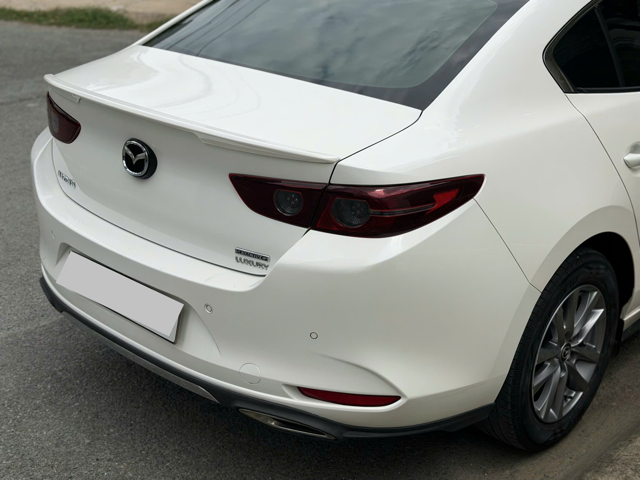 Cần bán Mazda Mazda 3 1.5L Luxury sản xuất 2023, màu trắng