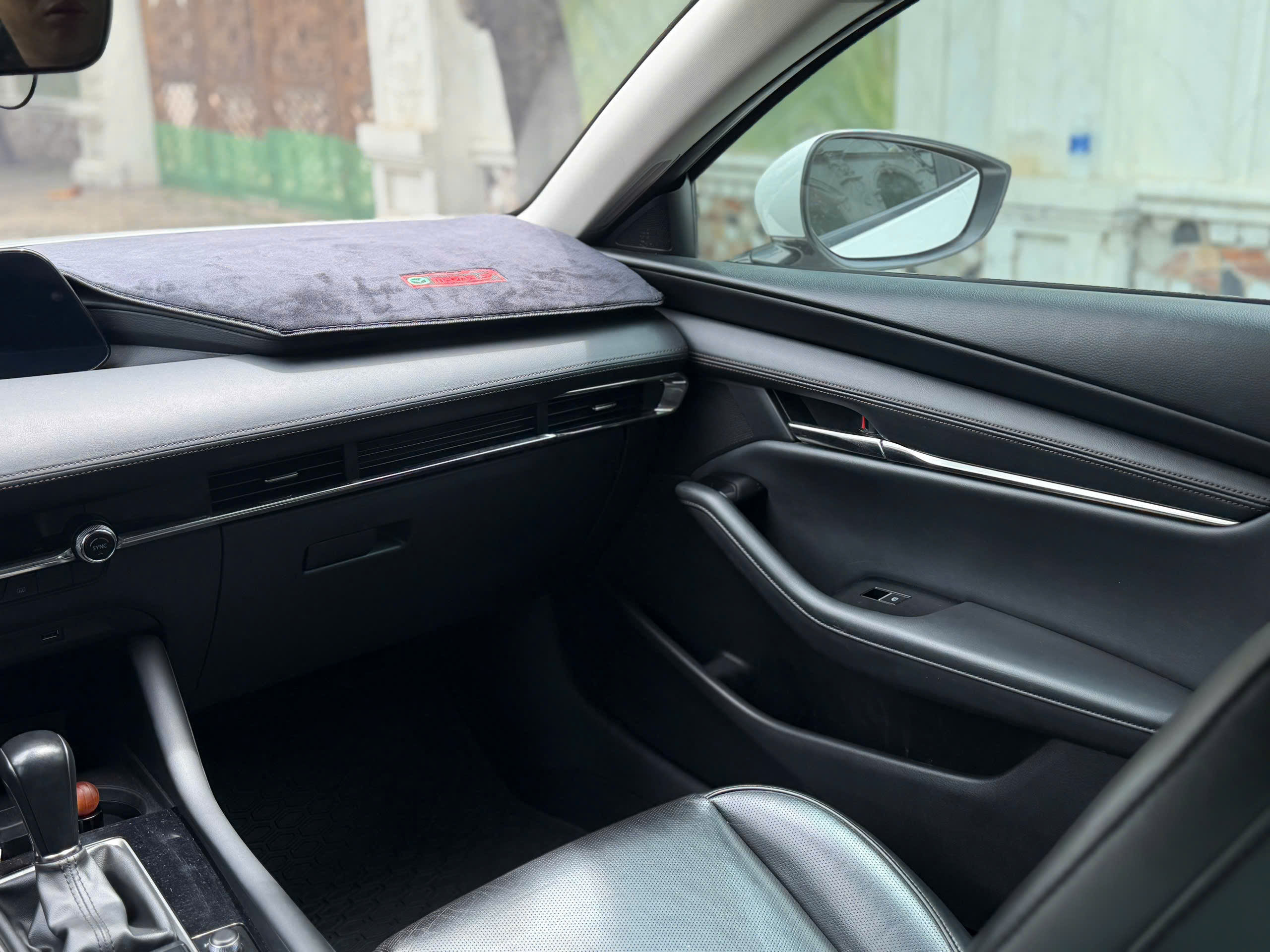 Cần bán Mazda Mazda 3 1.5L Luxury sản xuất 2023, màu trắng