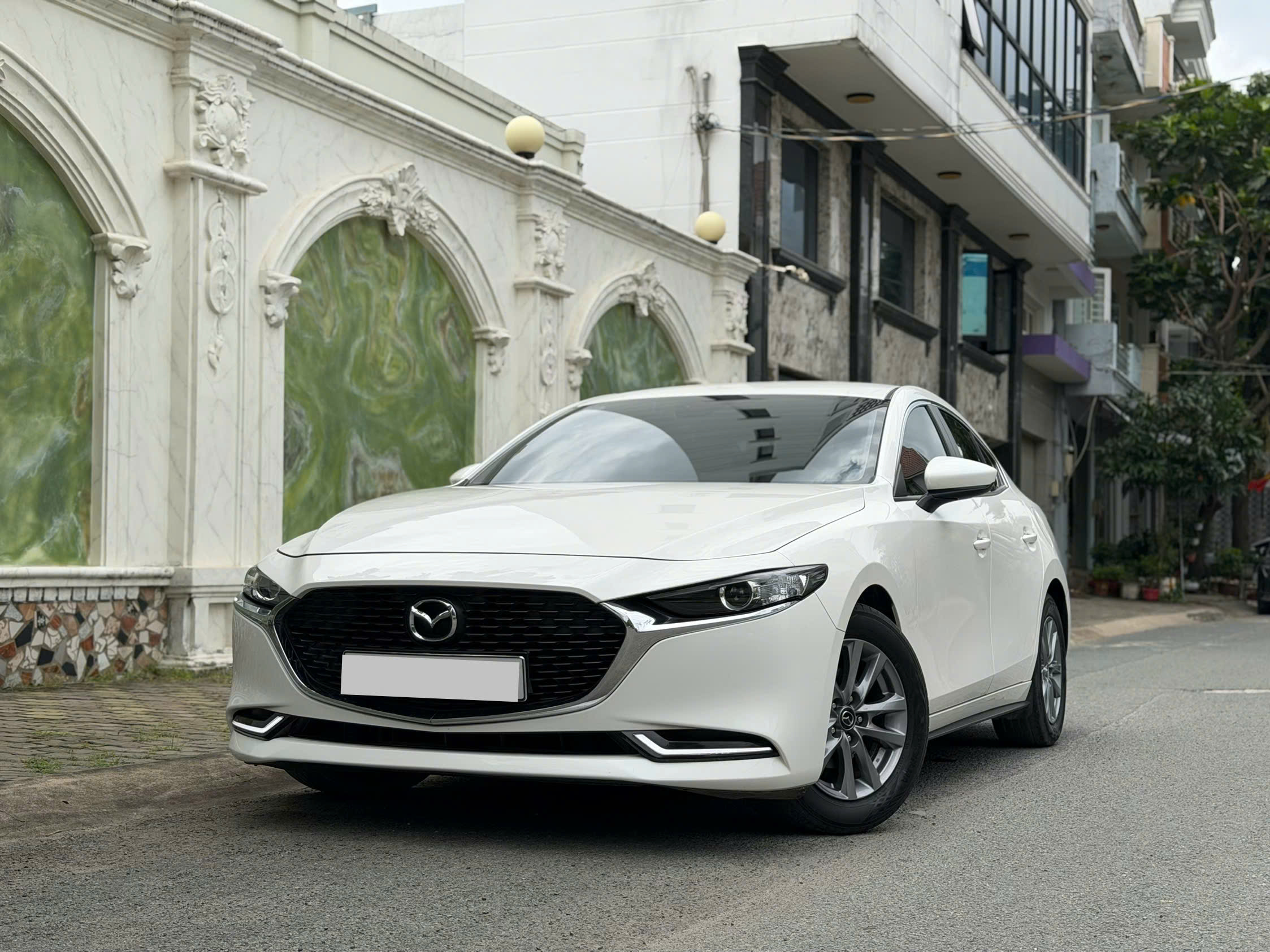 Cần bán Mazda Mazda 3 1.5L Luxury sản xuất 2023, màu trắng
