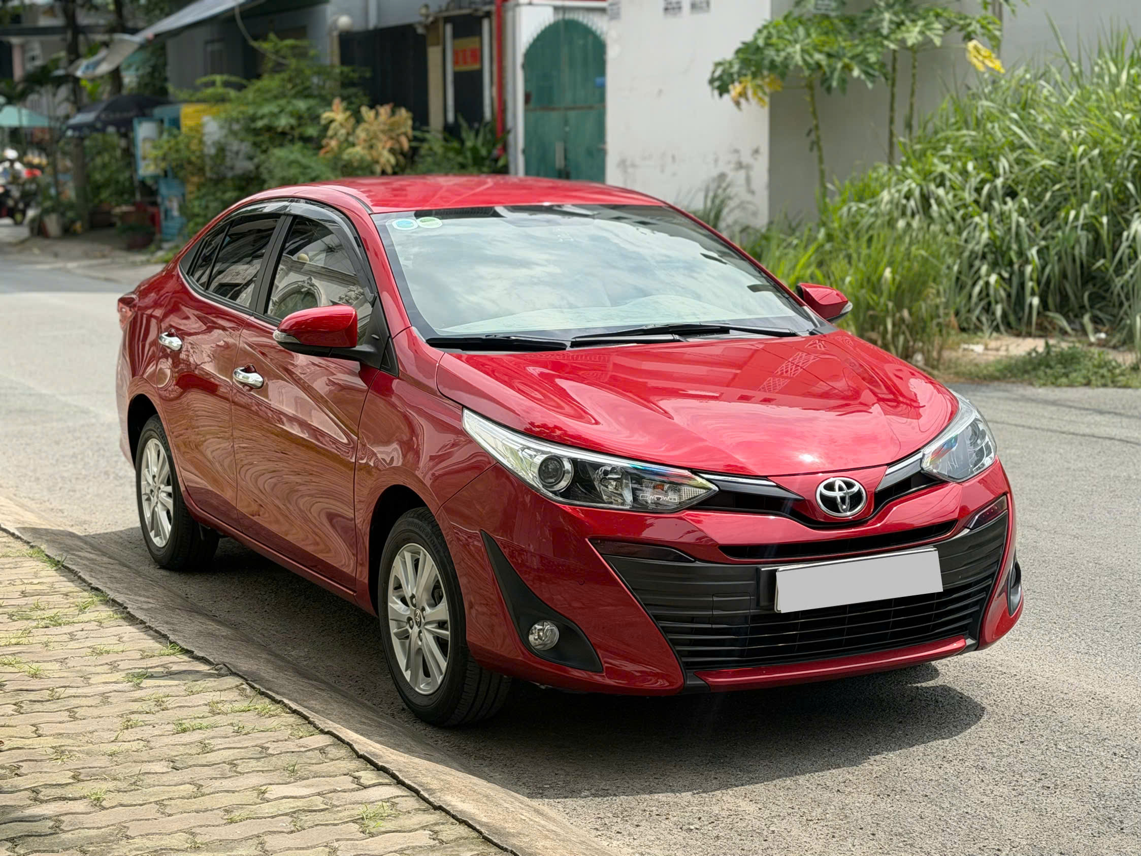 Bán Toyota Vios 1.5G năm 2020, màu đỏ