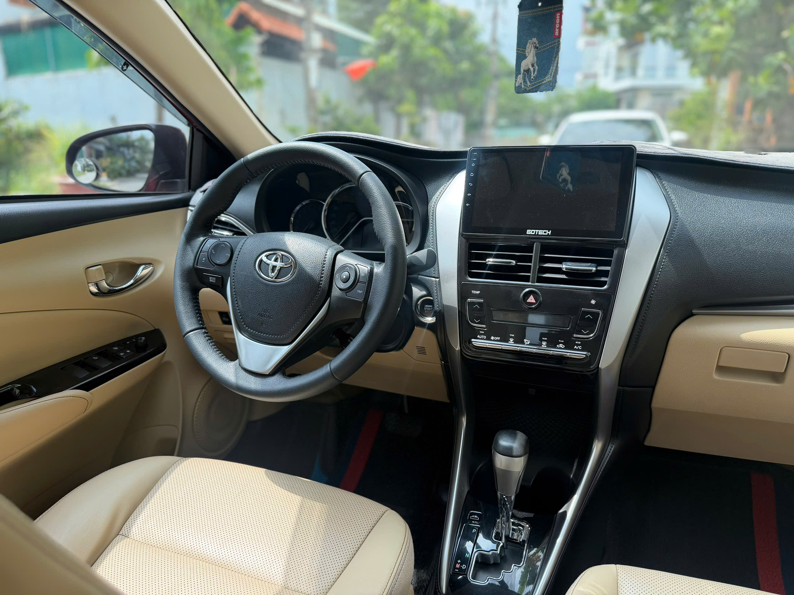 Bán Toyota Vios 1.5G năm 2020, màu đỏ