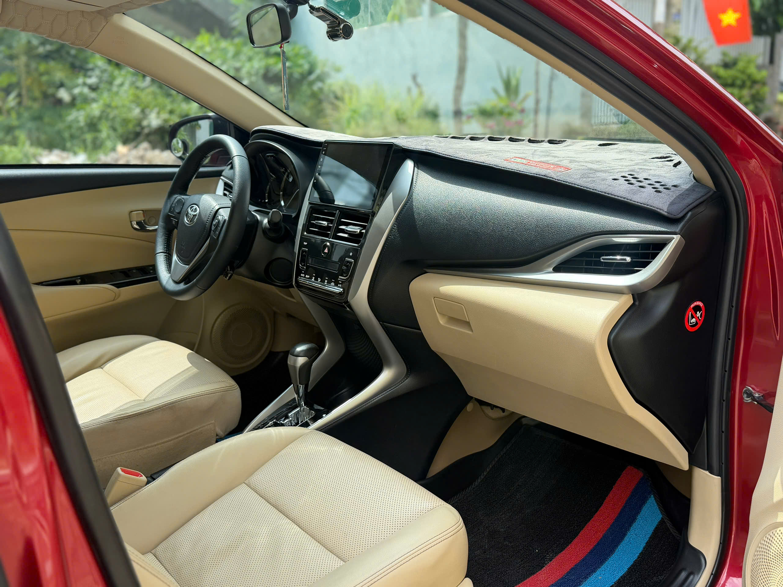 Bán Toyota Vios 1.5G năm 2020, màu đỏ