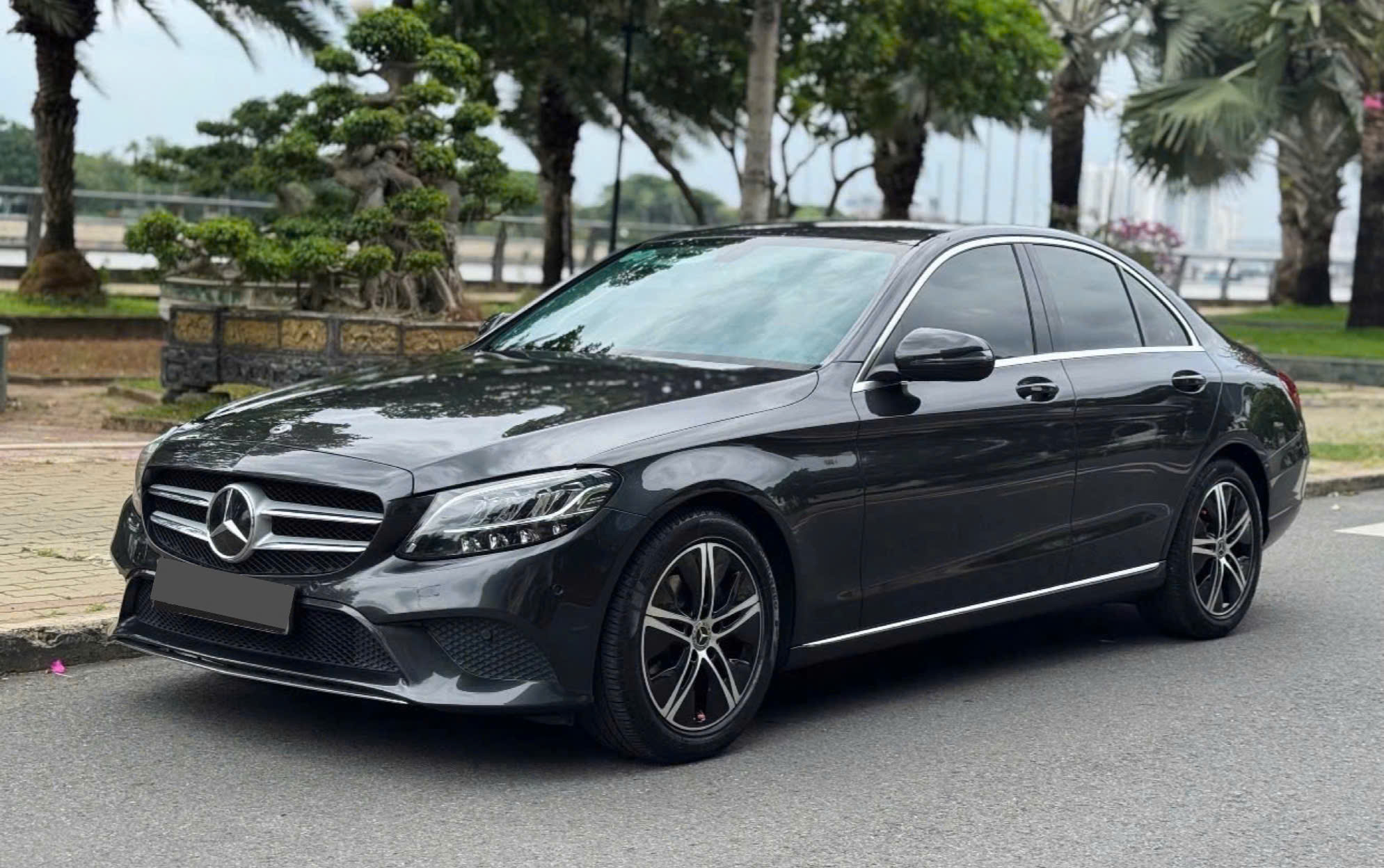 Bán Mercedes-Benz C class C180 năm 2020, màu xám (ghi)