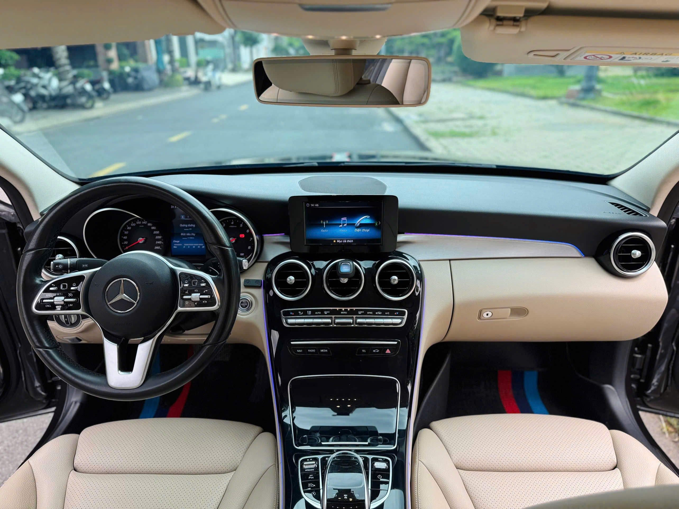 Bán Mercedes-Benz C class C180 năm 2020, màu xám (ghi)