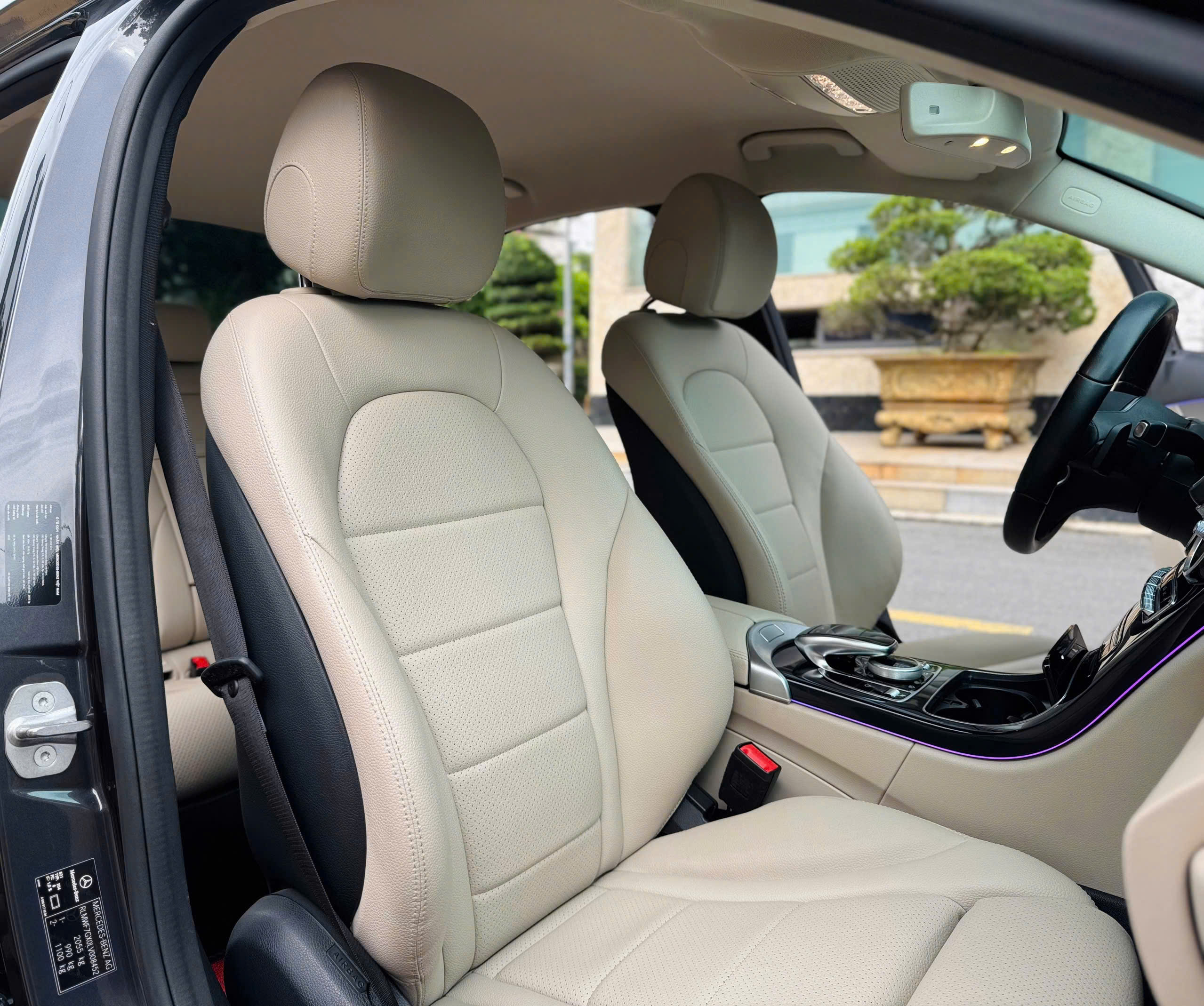 Bán Mercedes-Benz C class C180 năm 2020, màu xám (ghi)