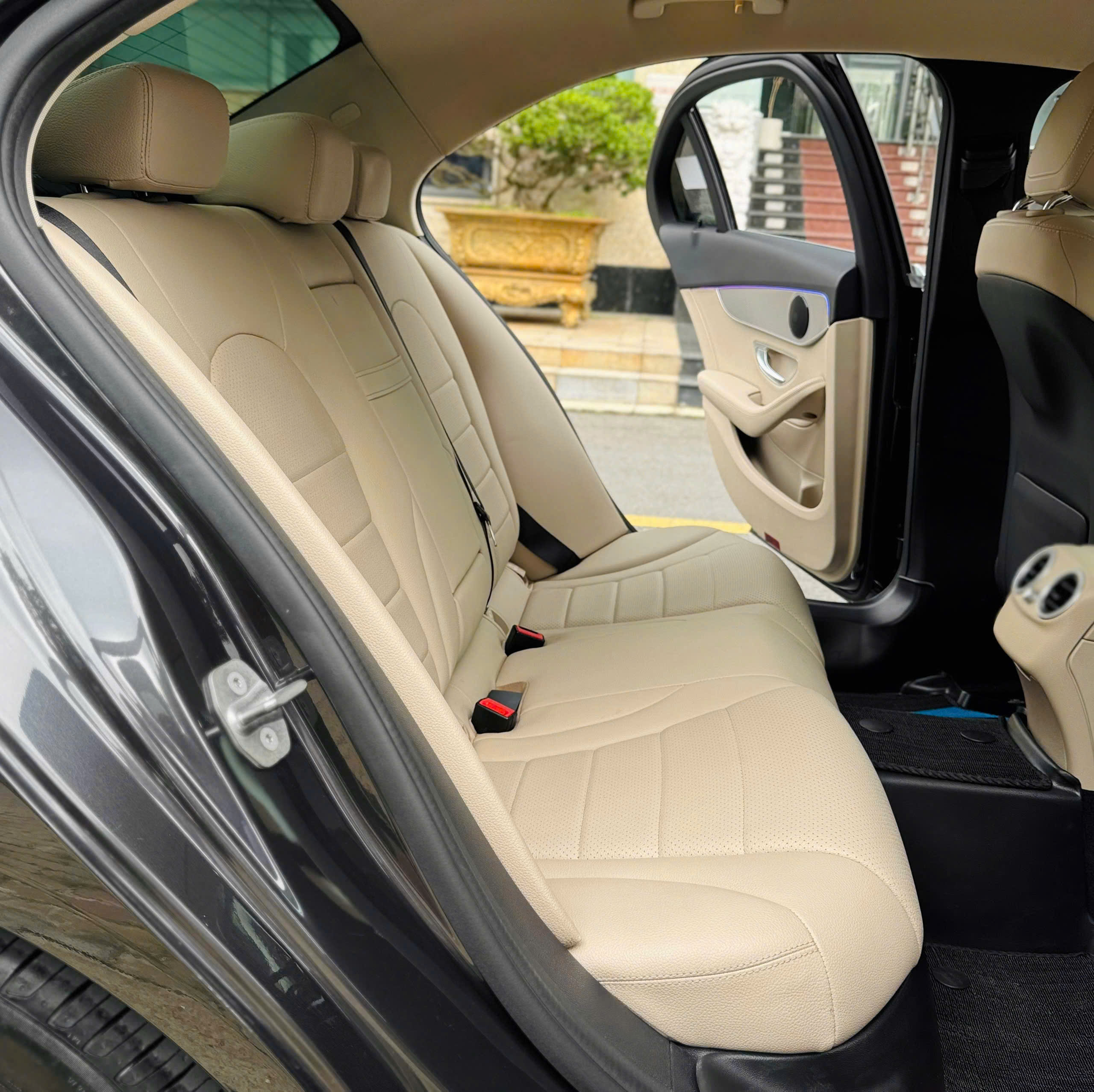 Bán Mercedes-Benz C class C180 năm 2020, màu xám (ghi)