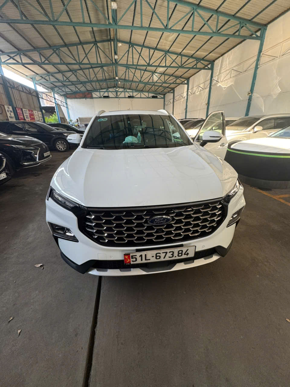 Bán Ford Territory 2024 – Odo 17.000km – Giá 710 Triệu – Tp.Hcm