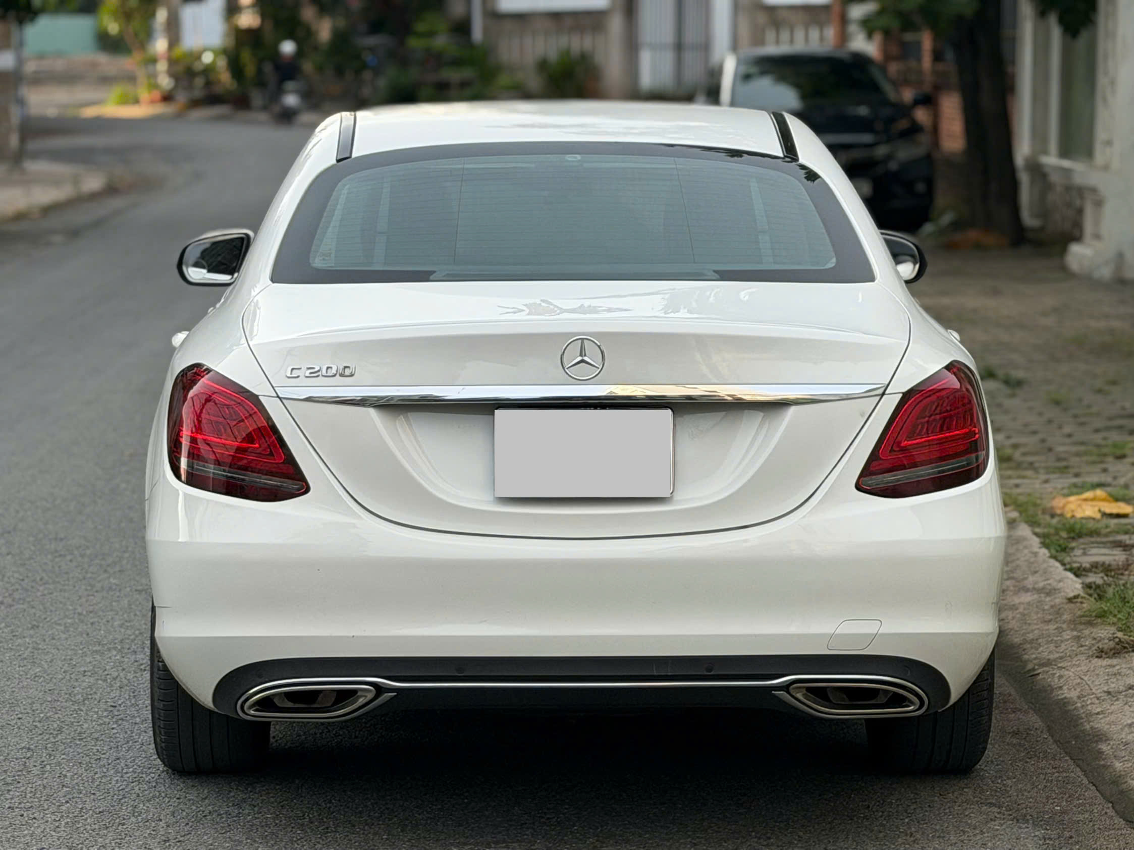 Bán ô tô Mercedes-Benz C class C200 sản xuất năm 2019, màu trắng