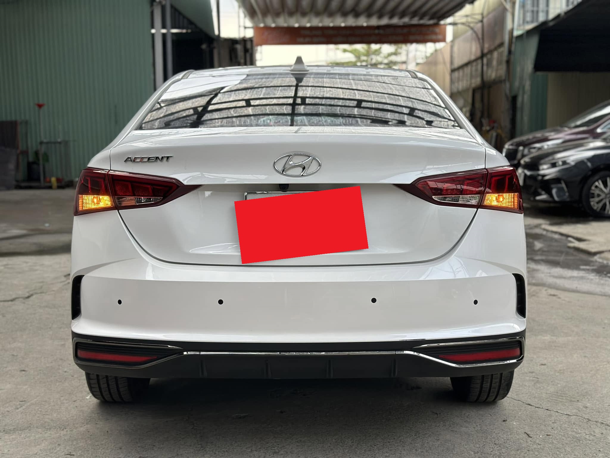 Bán Hyundai Accent 1.4 AT Đặc Biệt năm 2023, màu trắng