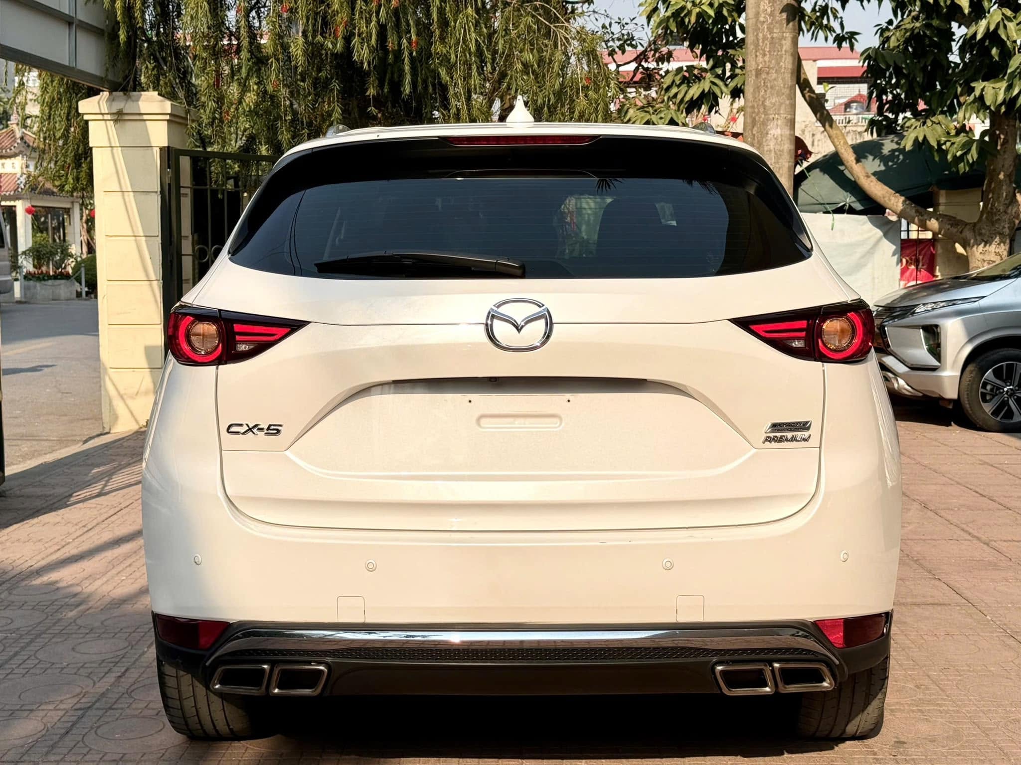 Cần bán Mazda Mazda CX 5 Premium 2.0 AT sản xuất 2023, màu trắng, giá 368tr
