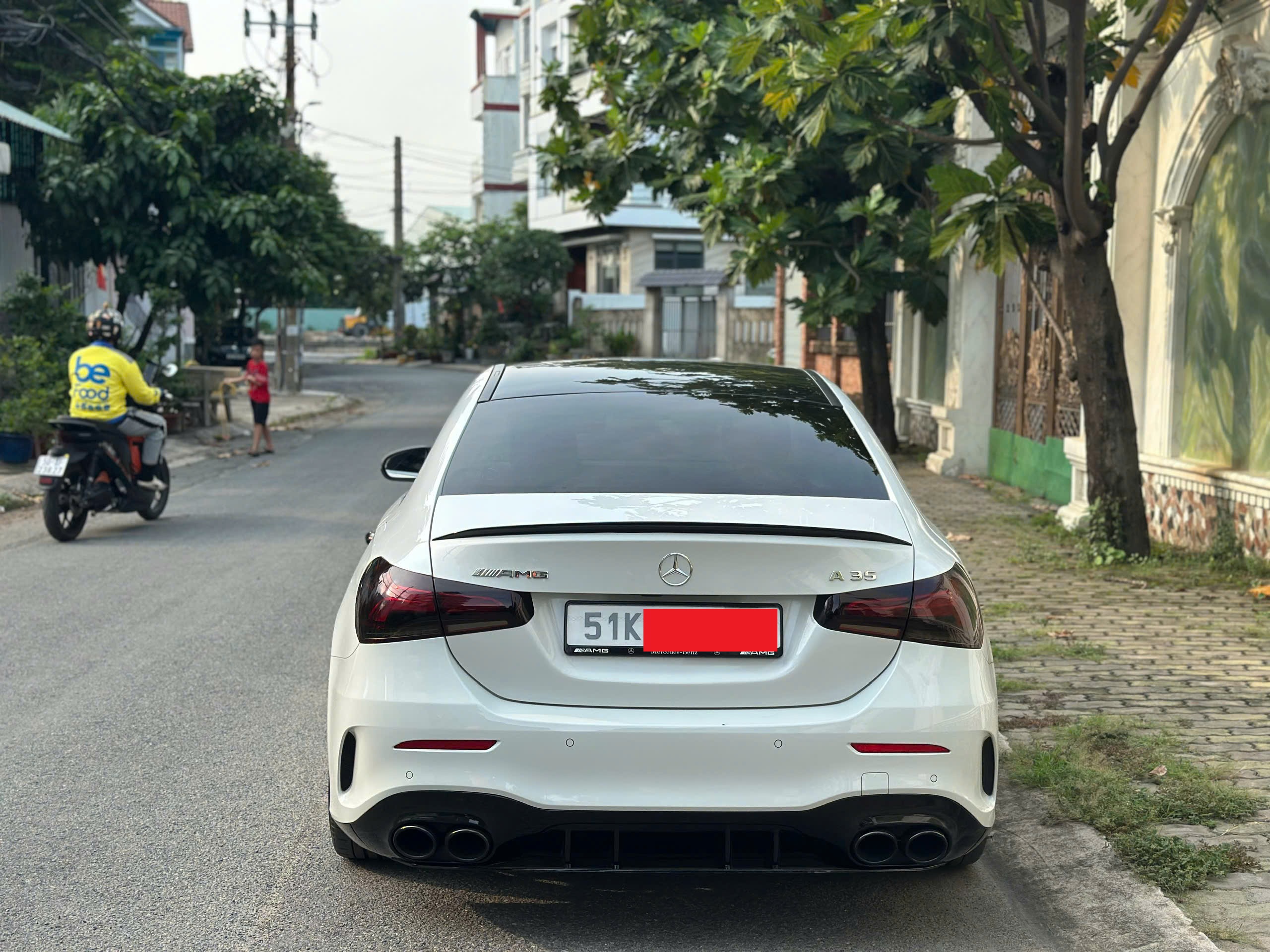 Bán xe Mercedes-Benz A class A35 AMG 4Matic sản xuất 2020, màu trắng, nhập khẩu, 1.099tỉ