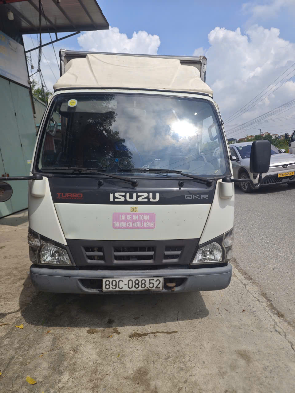 ISUZU 1T05 ĐỜI 2015 – XE GIA ĐÌNH SỬ DỤNG – GIÁ CHỈ 215 TRIỆU