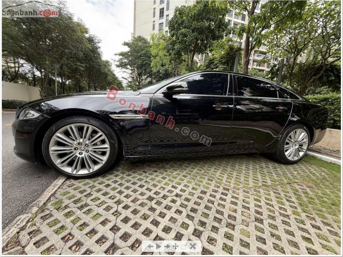 Xe Jaguar XJ series XJL 3.0 Supercharged 2013 - 880 Triệu
