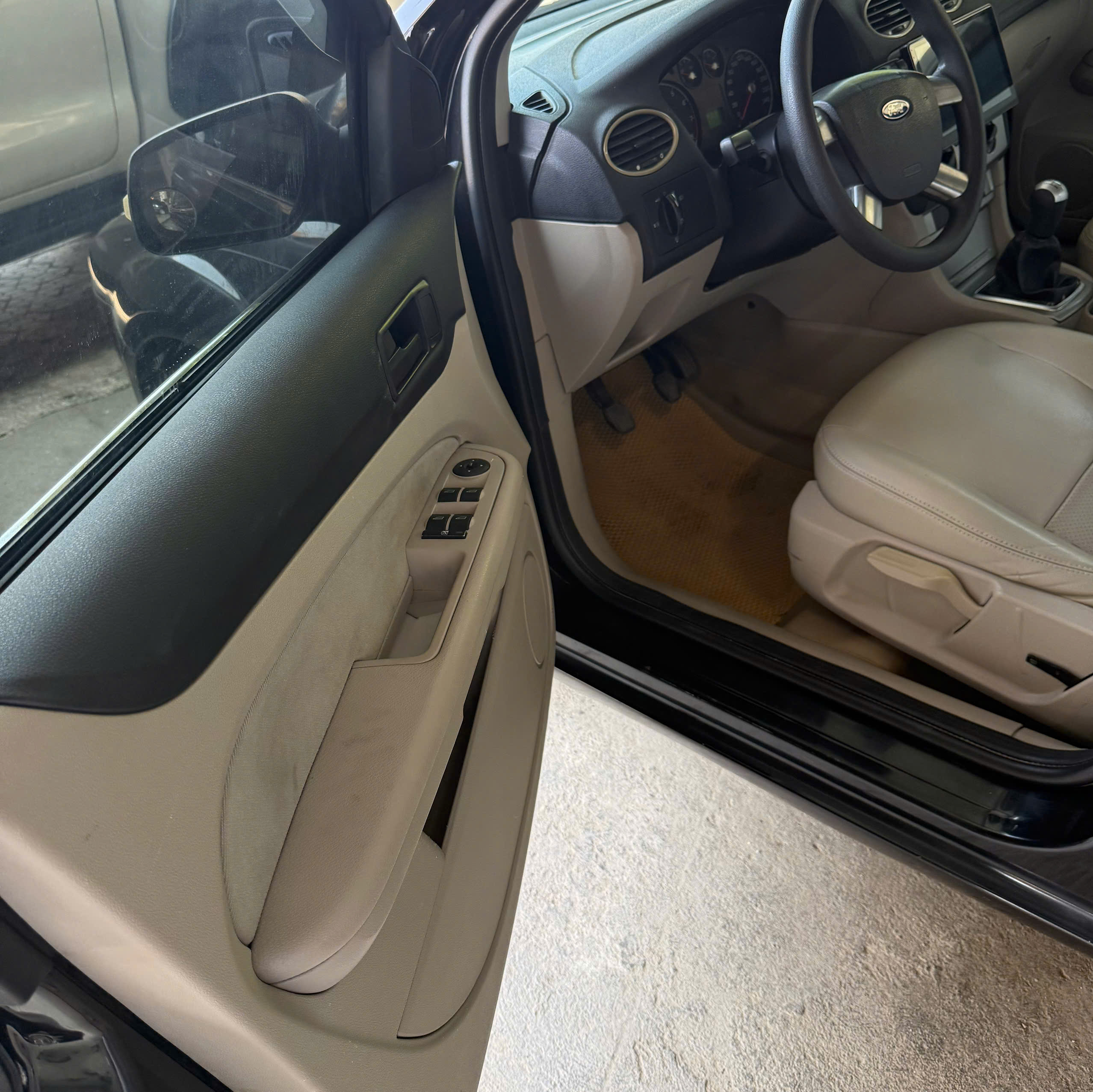 FORD FOCUS 2008 SỐ SÀN – GIÁ CHỈ 75 TRIỆU