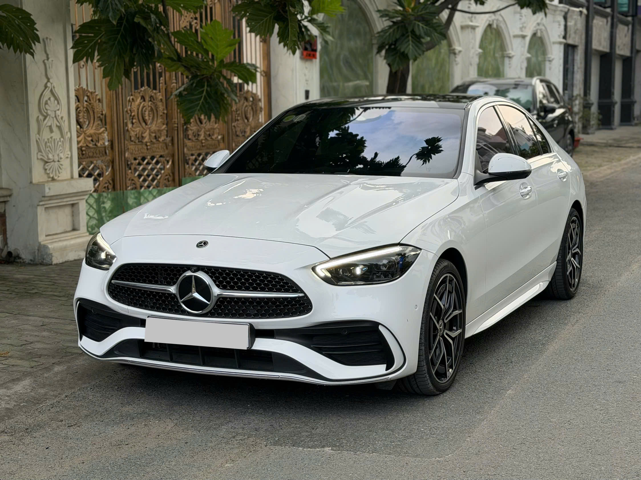 Bán xe Mercedes-Benz C class C300 AMG CBU năm sản xuất 2023, màu xanh lục, xe nhập