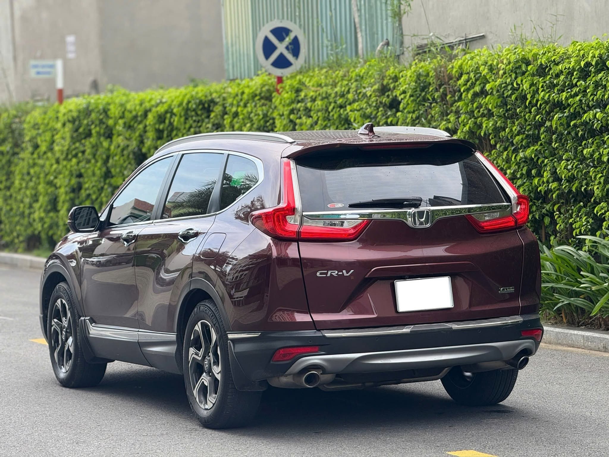Bán xe Honda CR V L sản xuất năm 2020, màu đỏ, xe nhập, 760 triệu