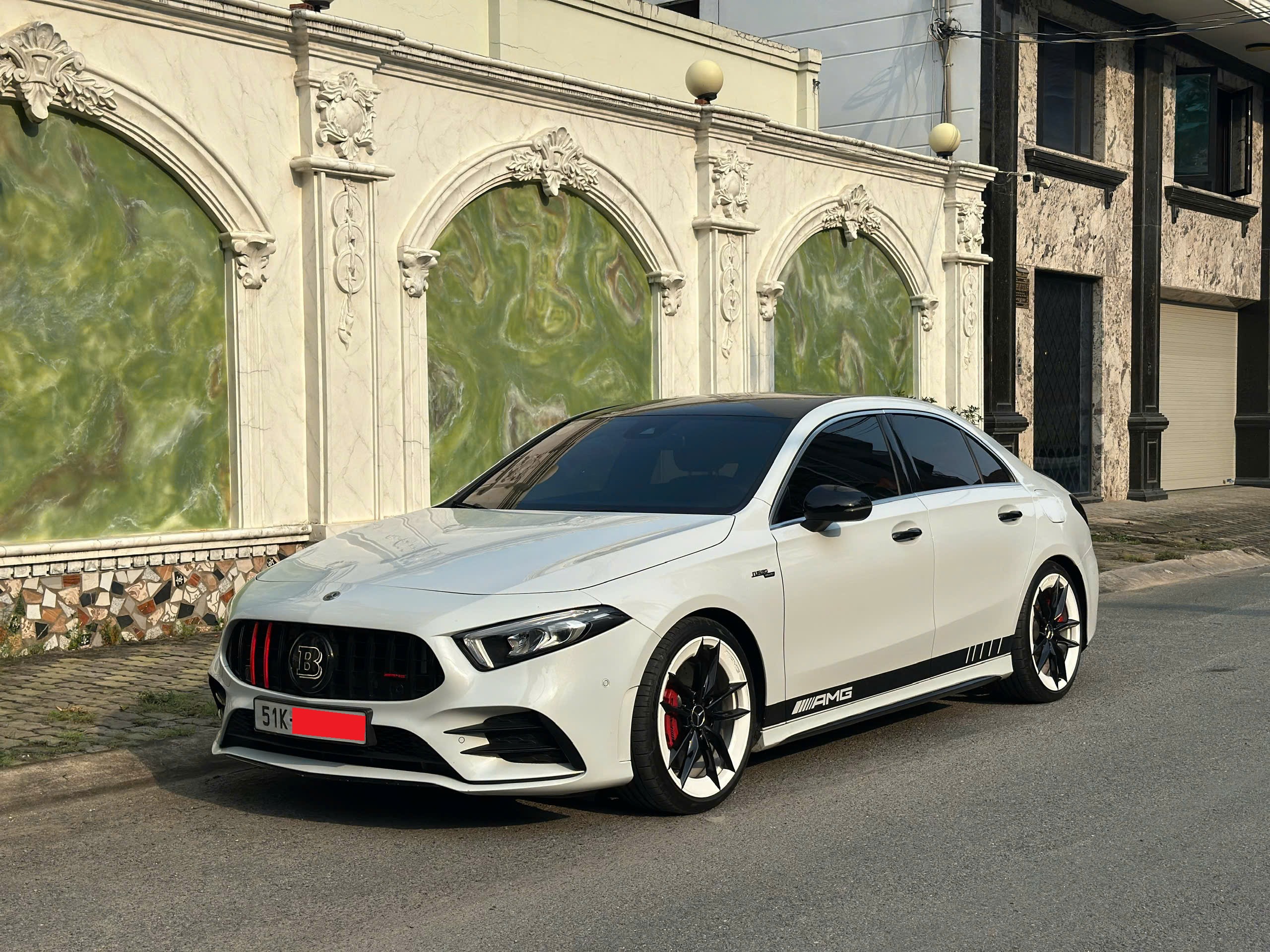 Bán xe Mercedes-Benz A class A35 AMG 4Matic sản xuất 2020, màu trắng, nhập khẩu, 1.099tỉ