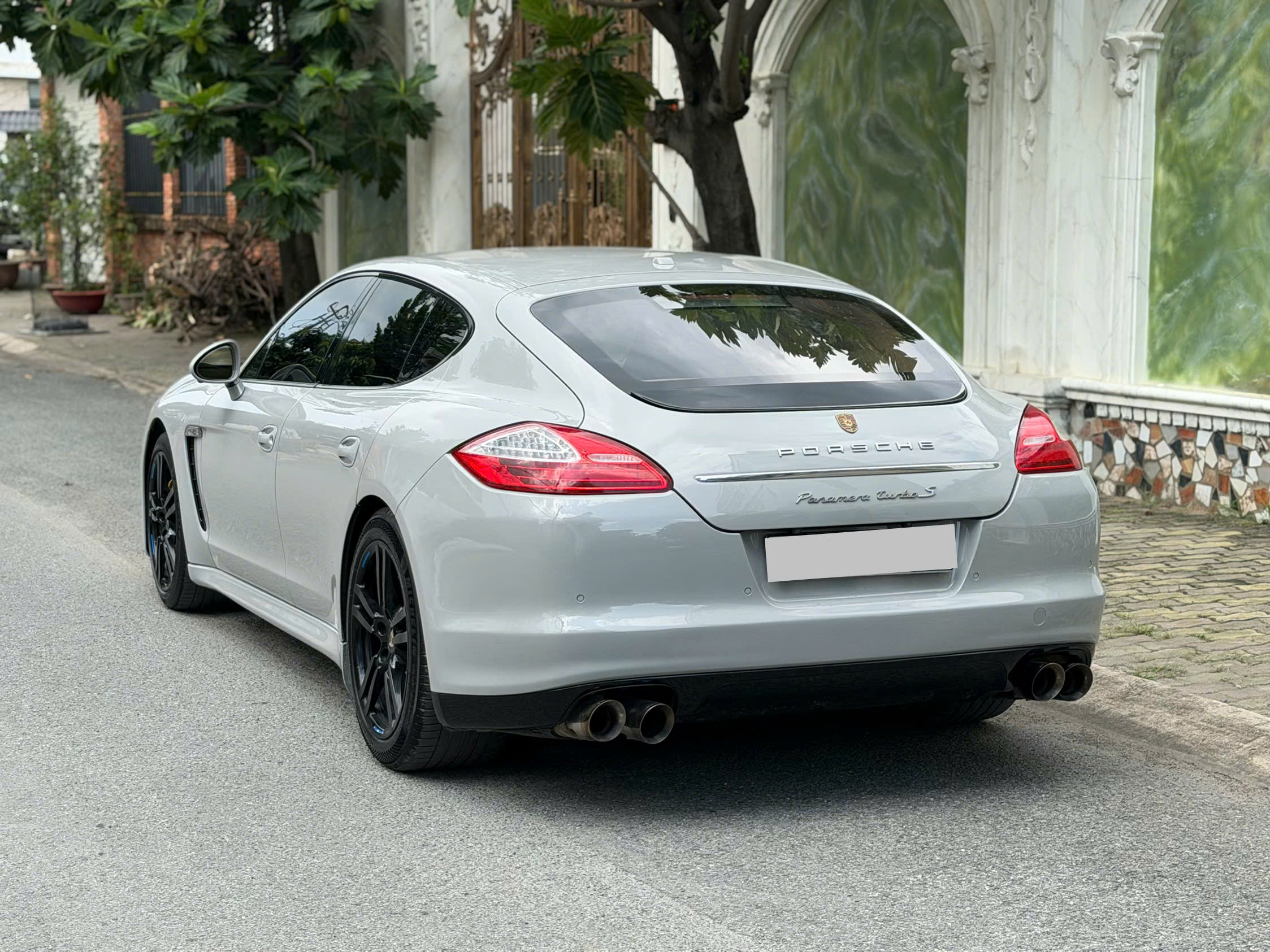 Cần bán xe Porsche Panamera 3.6 V6 sản xuất năm 2011, màu xám (ghi), nhập khẩu