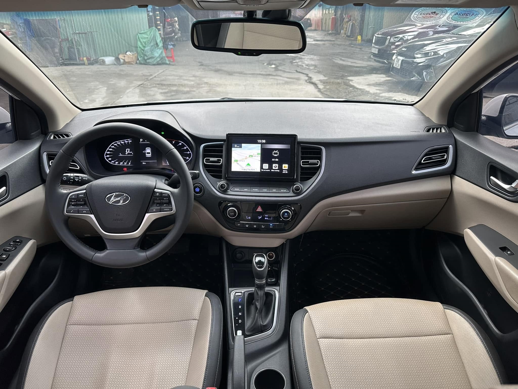 Bán Hyundai Accent 1.4 AT Đặc Biệt năm 2023, màu trắng