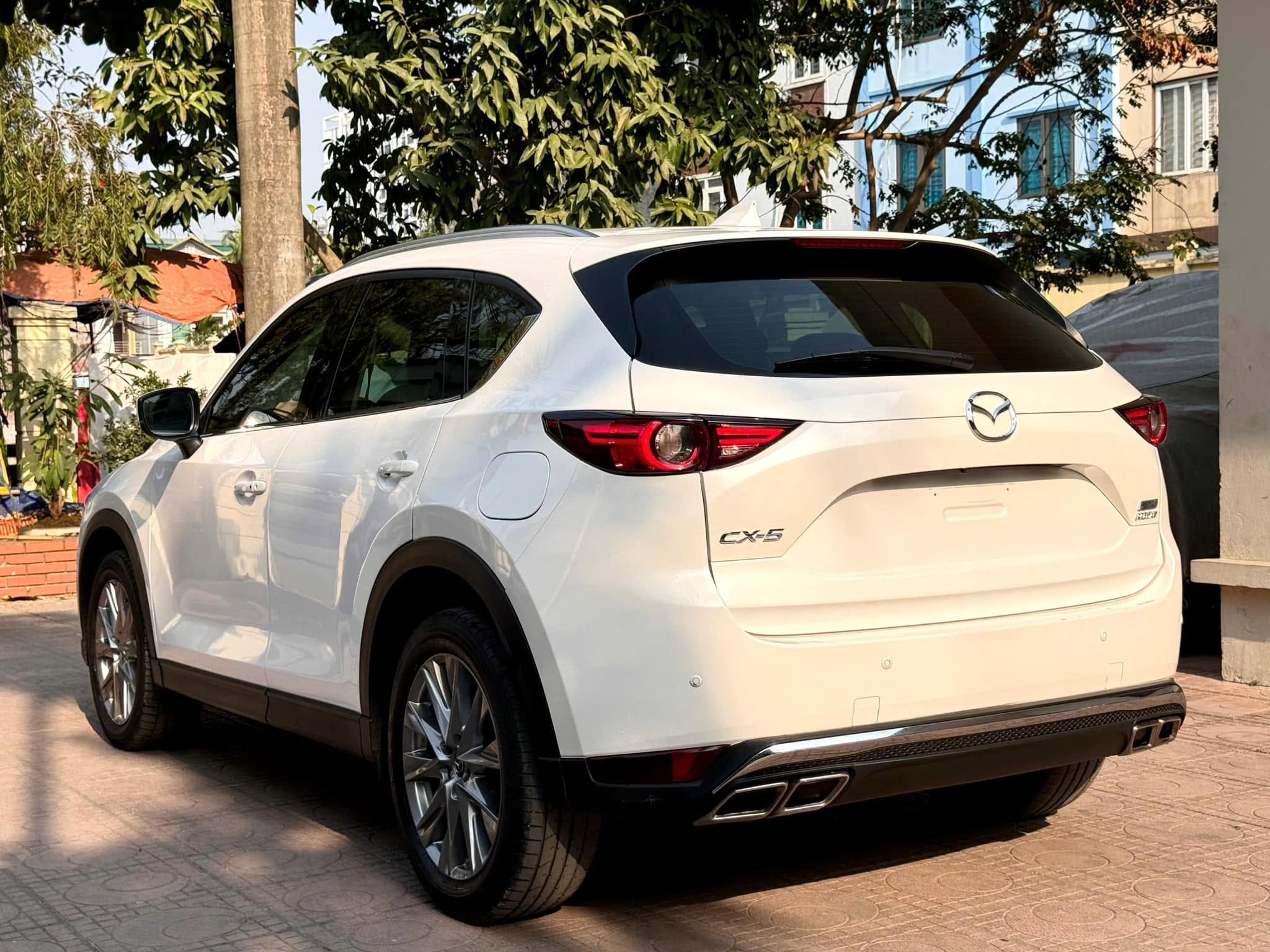 Cần bán Mazda Mazda CX 5 Premium 2.0 AT sản xuất 2023, màu trắng, giá 368tr
