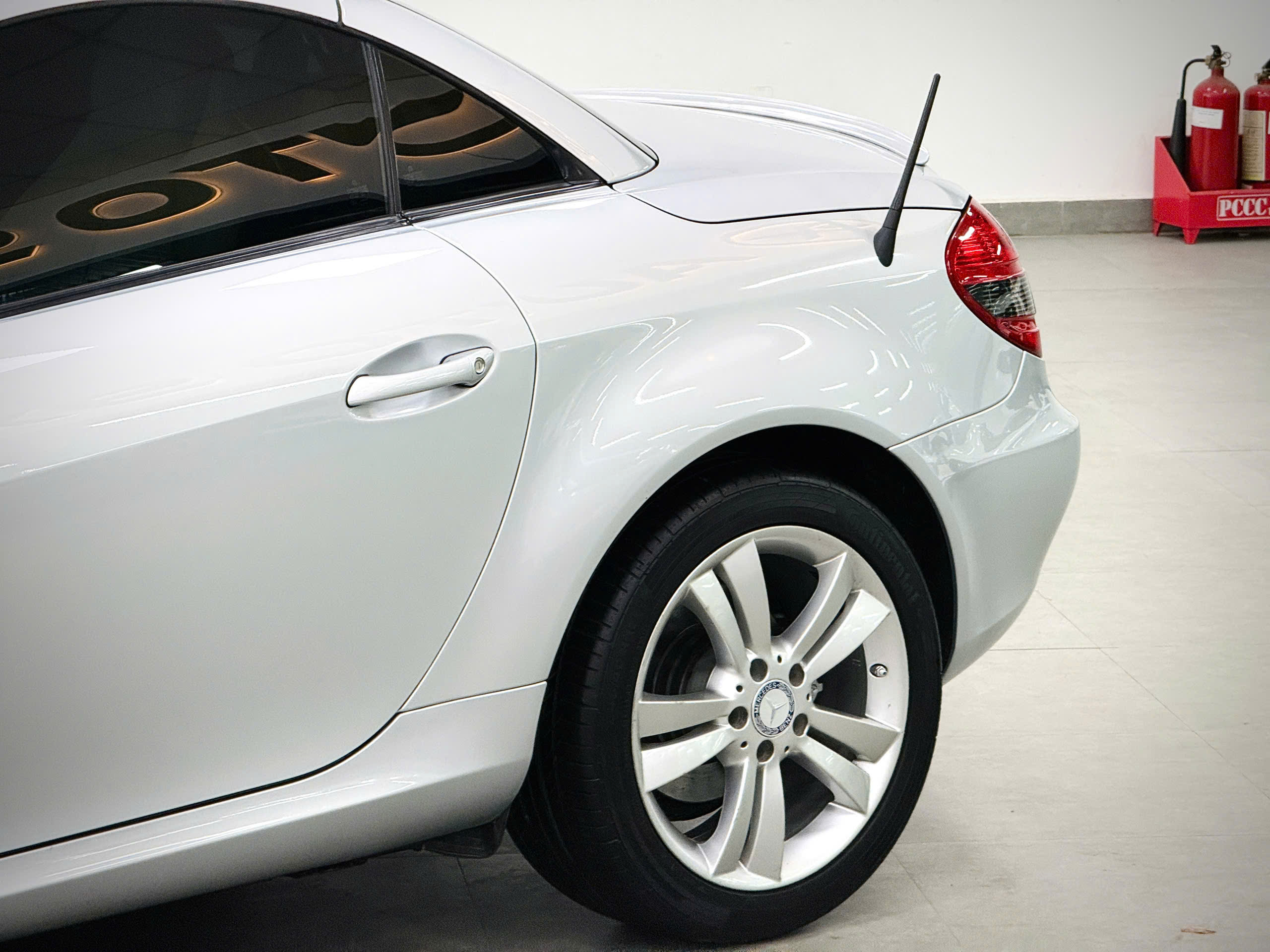 Bán Mercedes-Benz SLK class SLK 350 sản xuất 2009, màu bạc, xe nhập, 799tr
