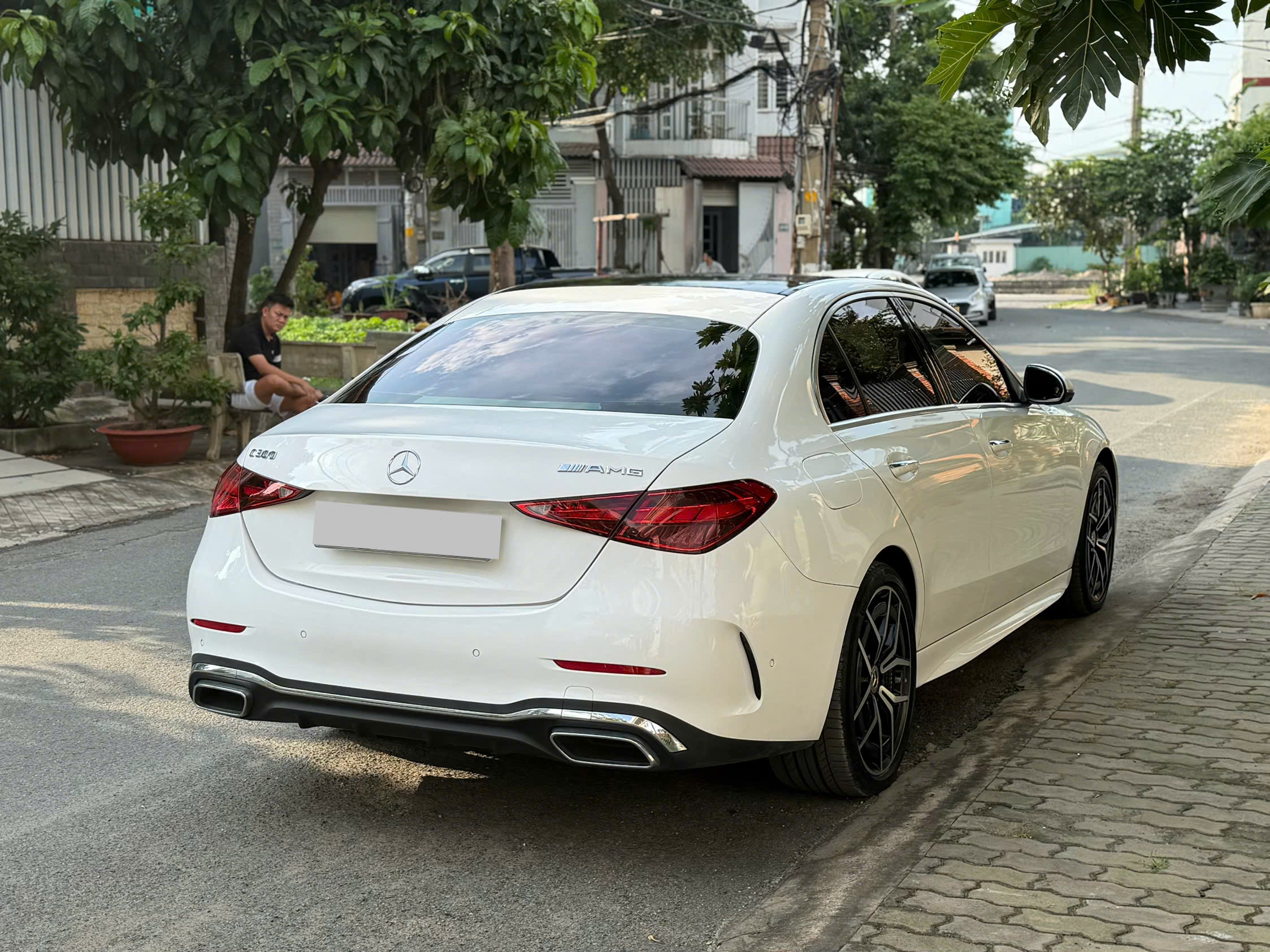 Bán xe Mercedes-Benz C class C300 AMG CBU năm sản xuất 2023, màu xanh lục, xe nhập