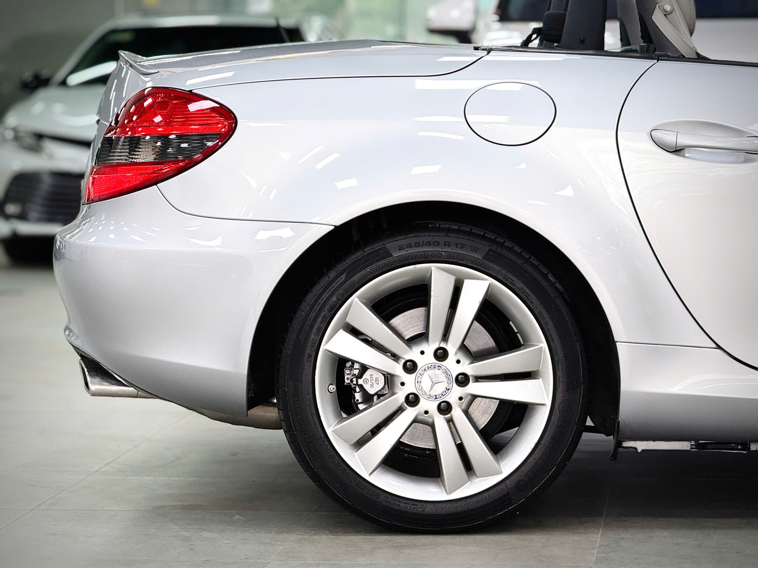 Bán Mercedes-Benz SLK class SLK 350 sản xuất 2009, màu bạc, xe nhập, 799tr