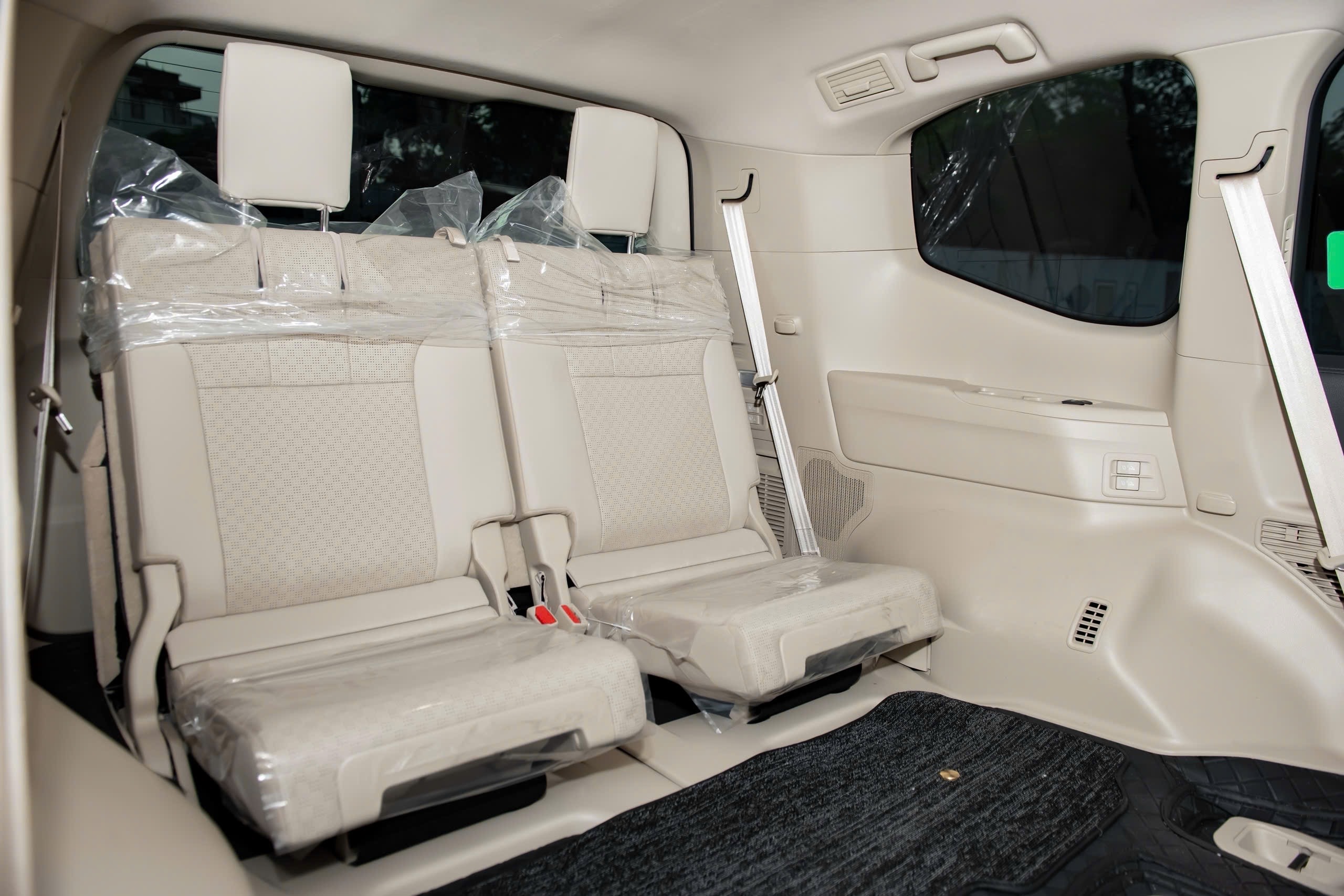 Bán Toyota Land Cruiser VX năm 2024, màu đen, xe nhập giá cạnh tranh