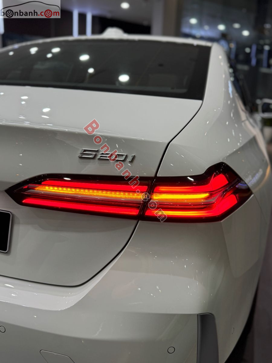 Bán ô tô BMW 5 Series 520i Premium - 2026 - xe mới
