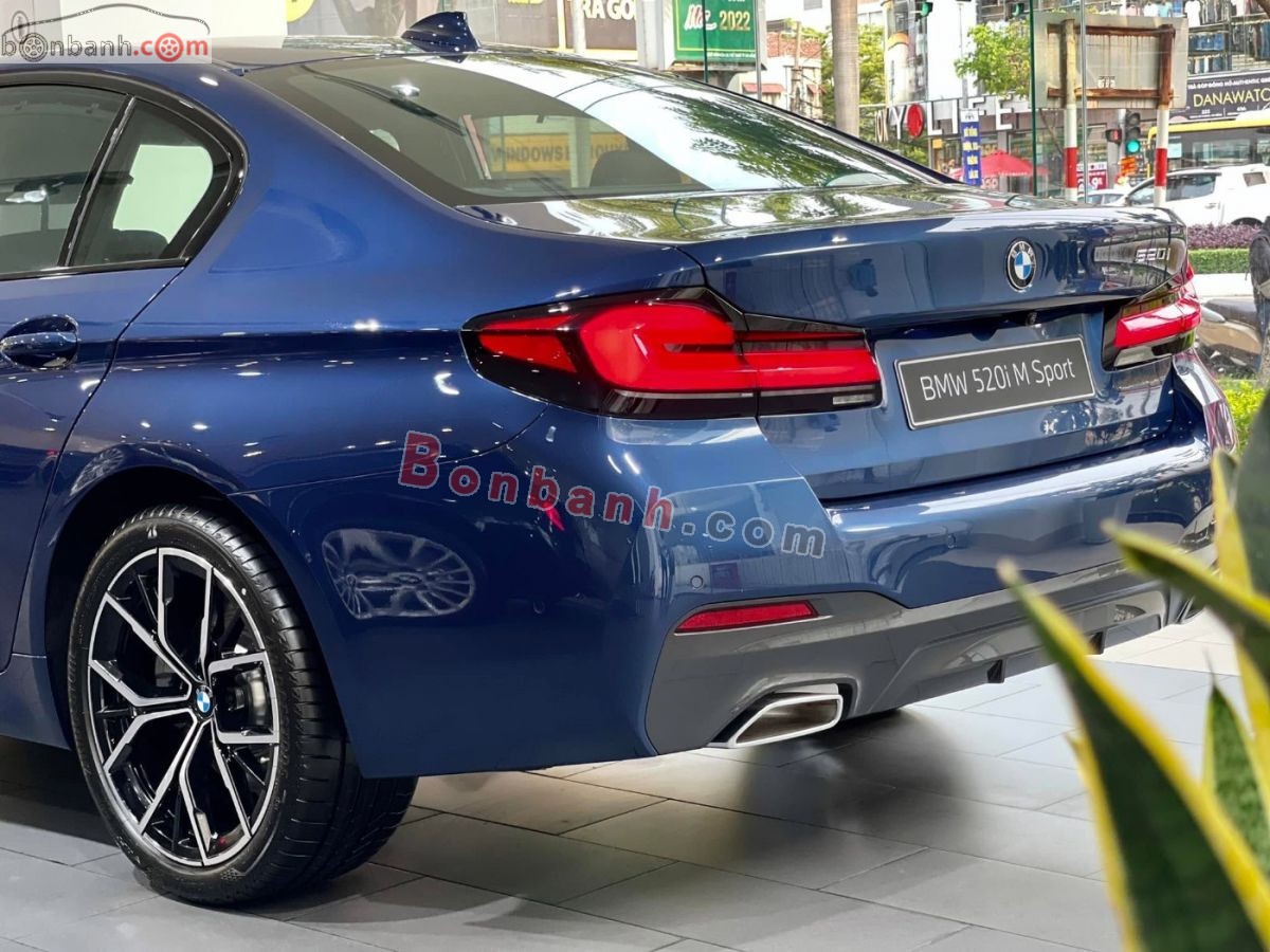 Bán ô tô BMW 5 Series 520i M Sport - 2023 - xe mới