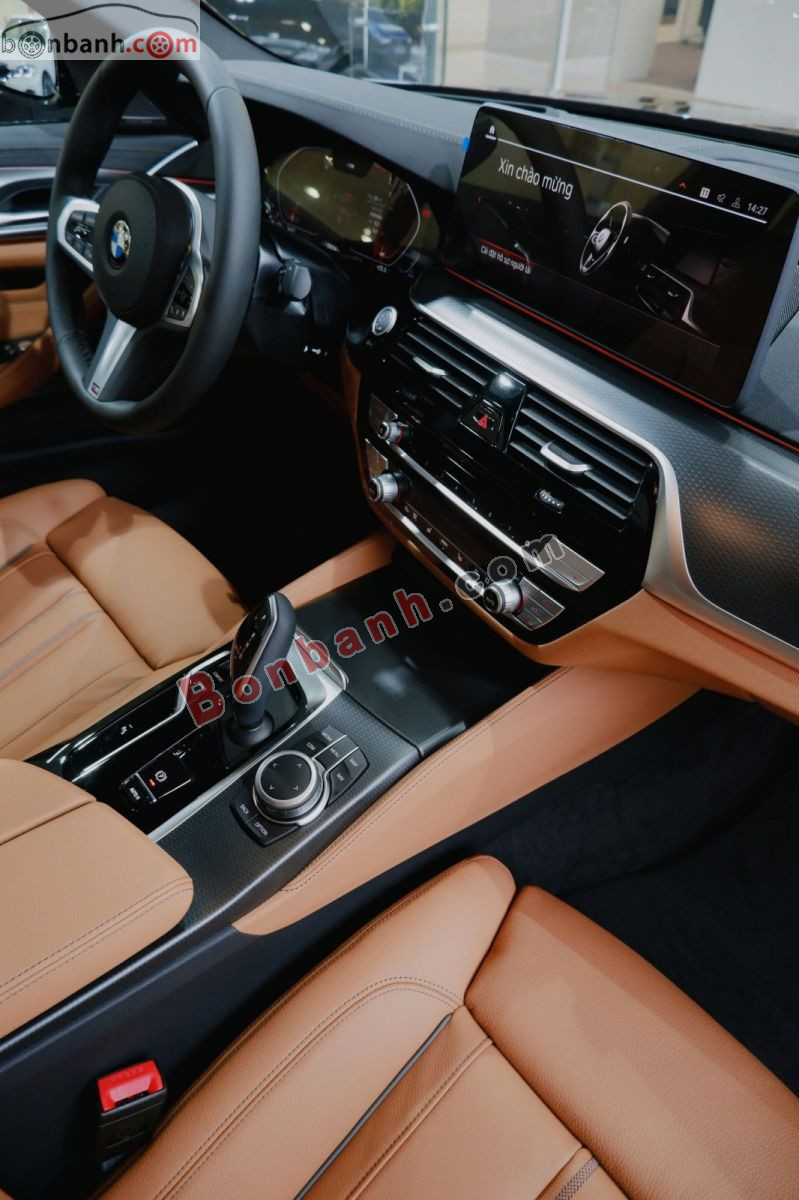 Bán ô tô BMW 5 Series 520i M Sport - 2023 - xe mới