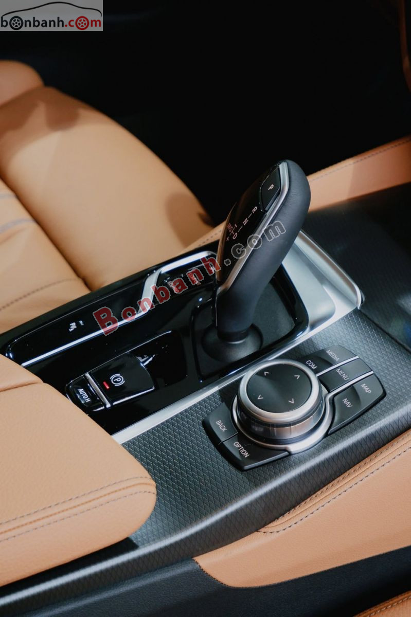Bán ô tô BMW 5 Series 520i M Sport - 2023 - xe mới
