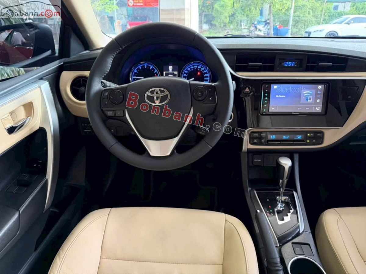 Bán ô tô Toyota Corolla altis 1.8E AT - 2020 - xe cũ