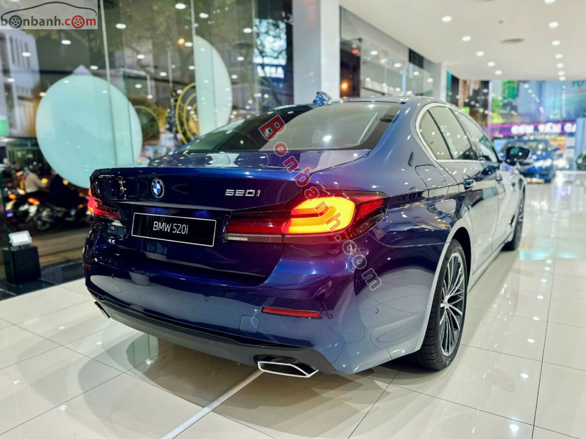 Bán ô tô BMW 5 Series 520i - 2023 - xe cũ