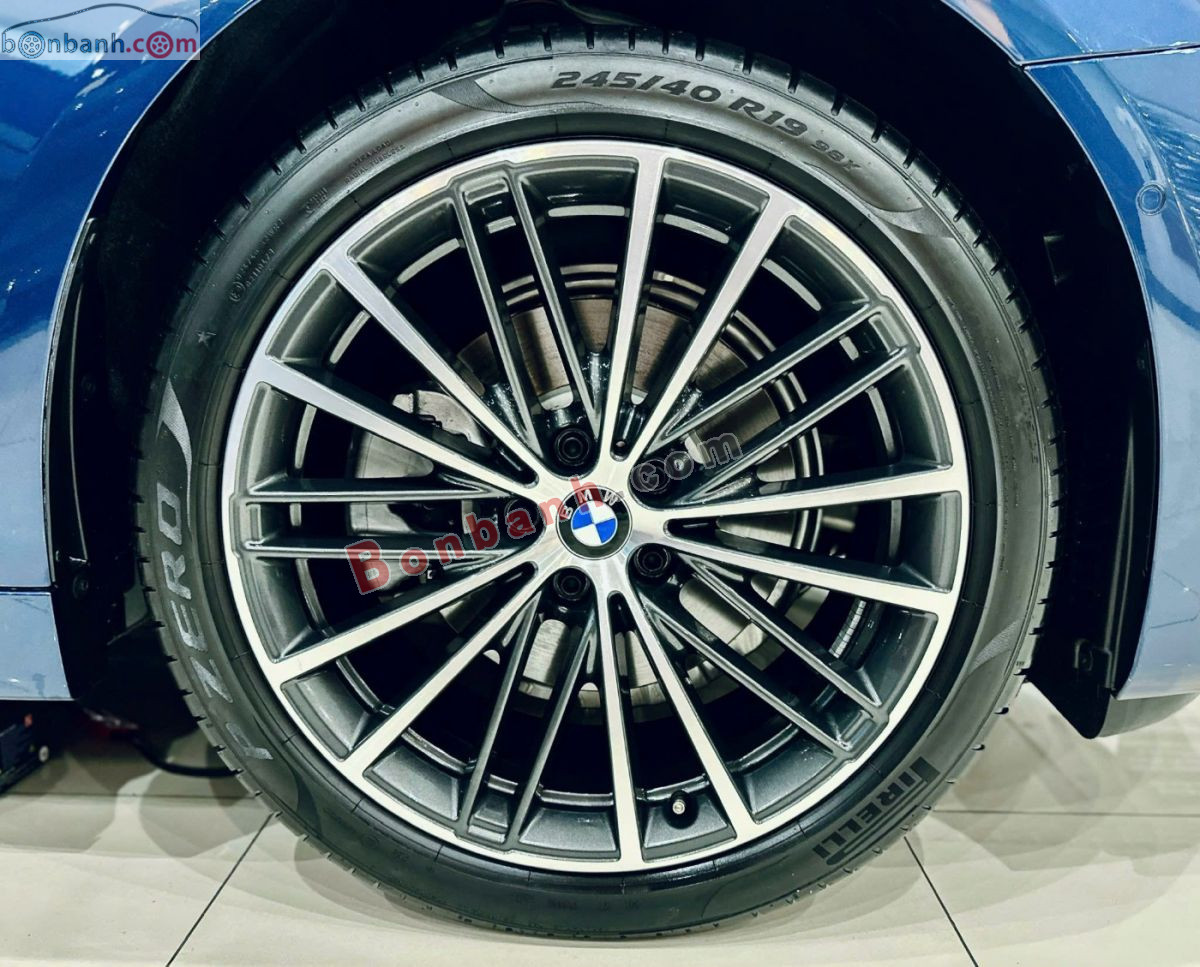 Bán ô tô BMW 5 Series 520i - 2023 - xe cũ
