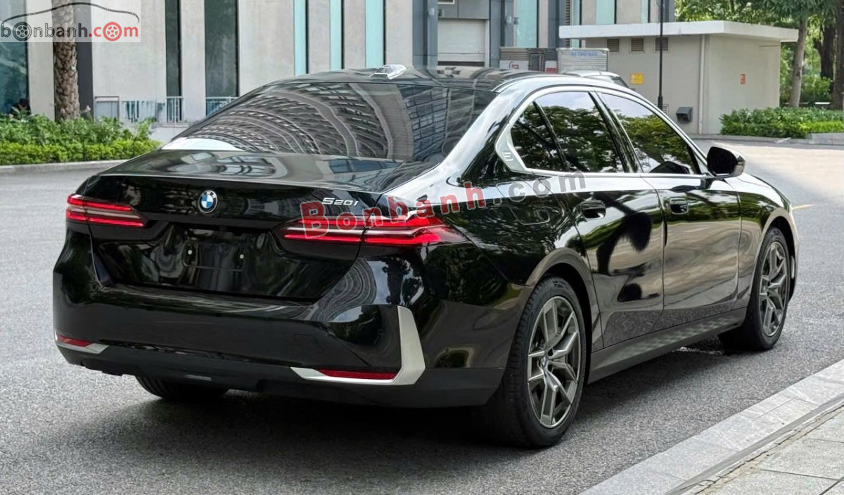 Bán ô tô BMW 5 Series 520i Premium - 2025 - xe cũ