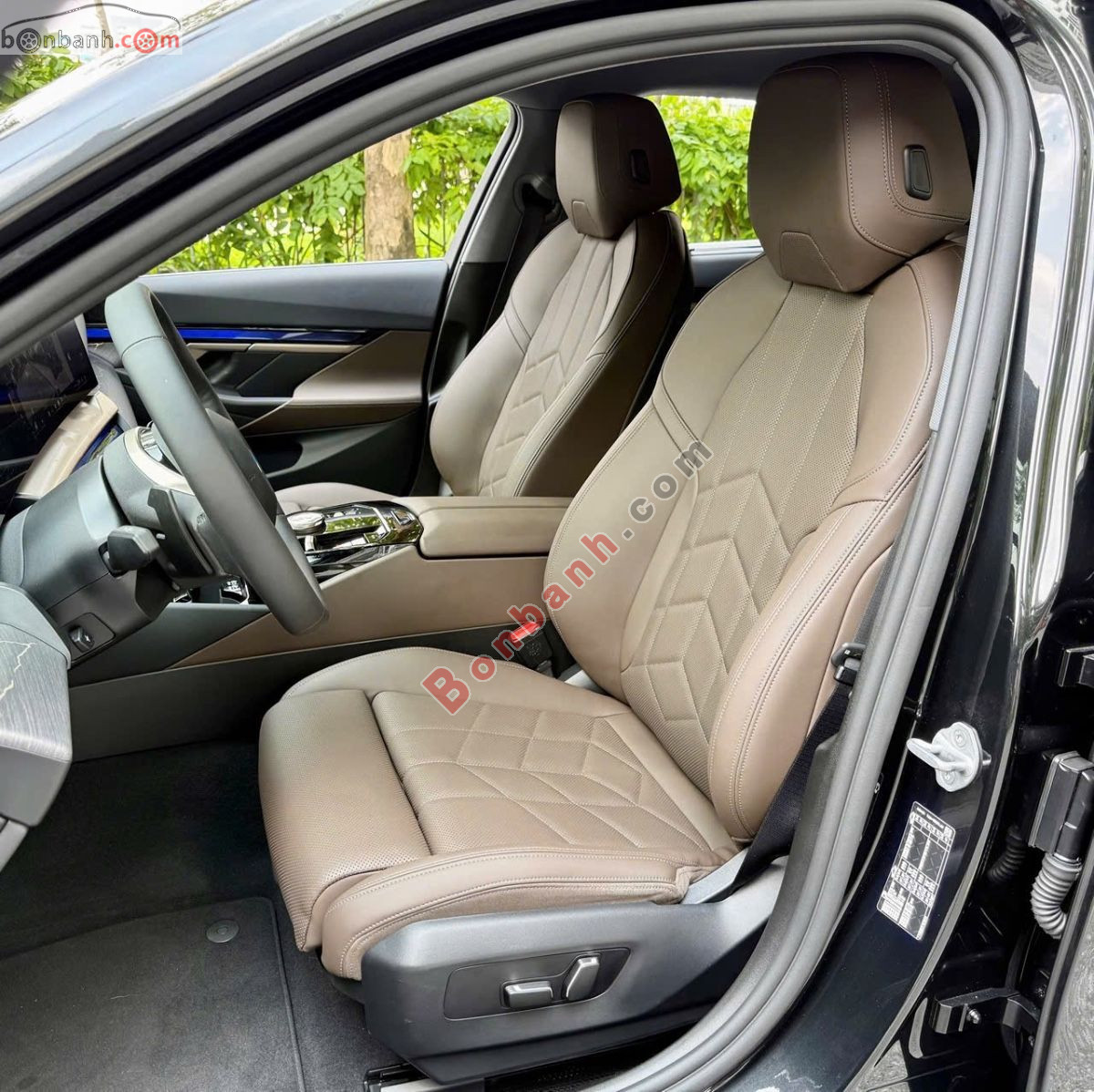 Bán ô tô BMW 5 Series 520i Premium - 2025 - xe cũ