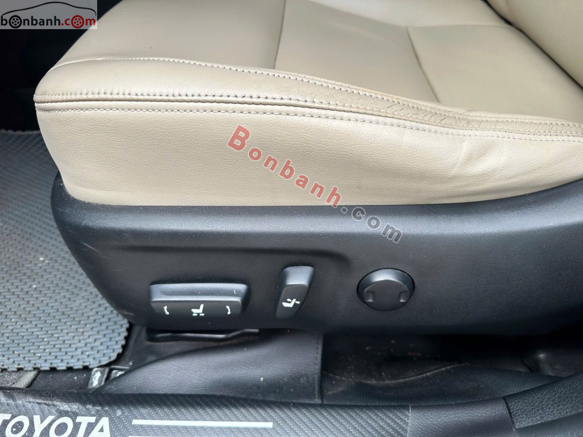 Bán ô tô Toyota Corolla altis 1.8G AT - 2017 - xe cũ