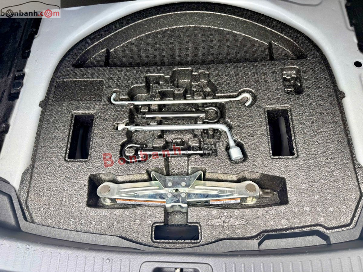 Bán ô tô Toyota Corolla altis 1.8HEV - 2022 - xe cũ