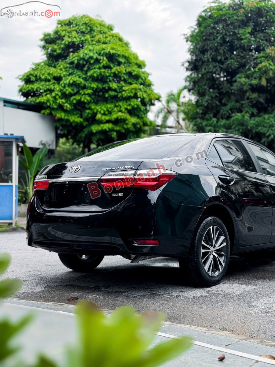 Bán ô tô Toyota Corolla altis 2.0V Sport - 2018 - xe cũ